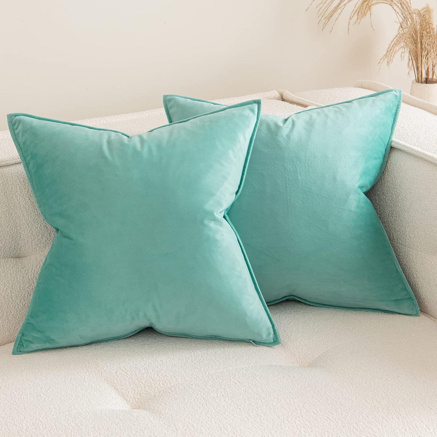 MIULEE Pack of 2 Decorative Velvet Throw Pillow Cover Soft Pillow Cover Solid Square Cushion Case for Sofa Bedroom Car 18x 18 Inch 45x 45cm Aqua Green