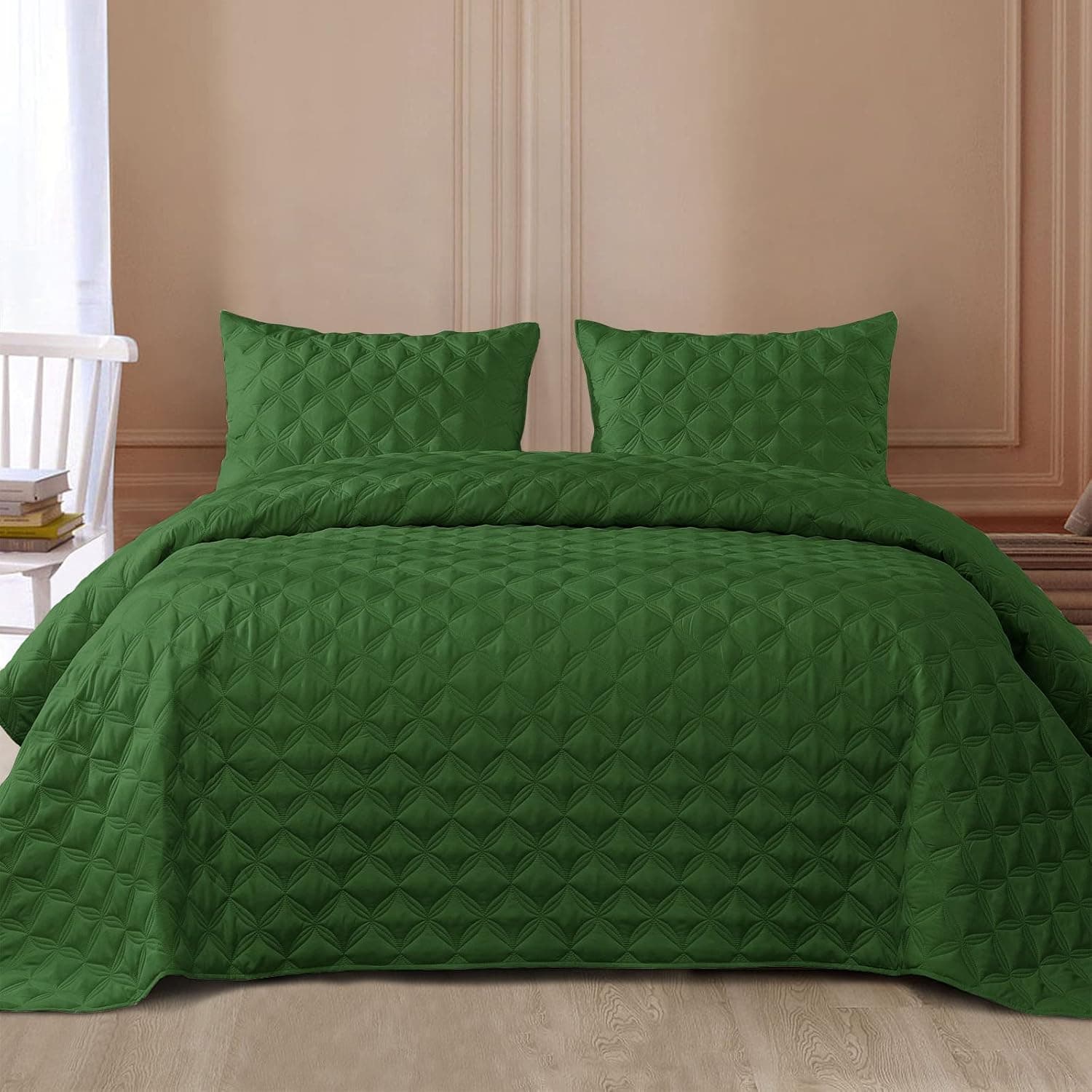 Exclusivo Mezcla Bed Quilt Set King Size for All Season, Stitched Pattern Quilted Bedspread/Bedding Set/Coverlet with 2 Pillow Shams, Lightweight and Soft, Grass Green