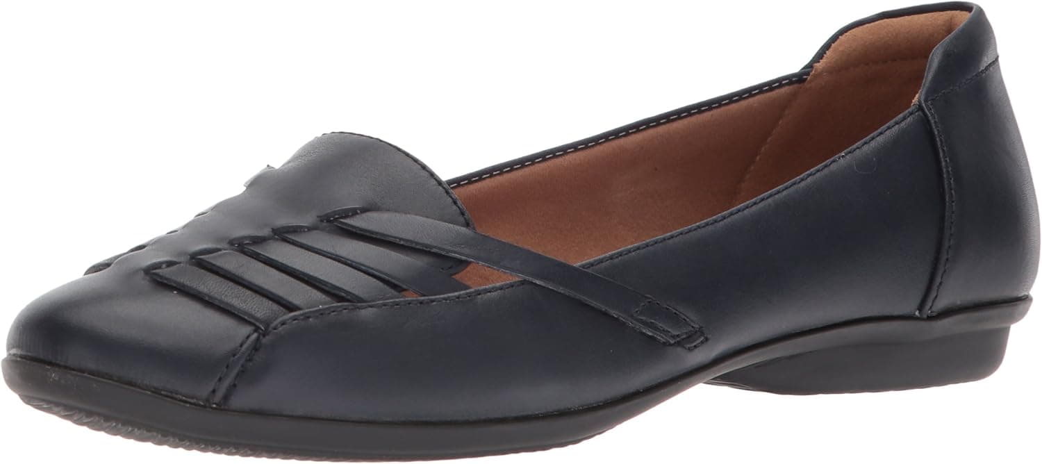 Clarks Women's Gracelin Gemma Flat