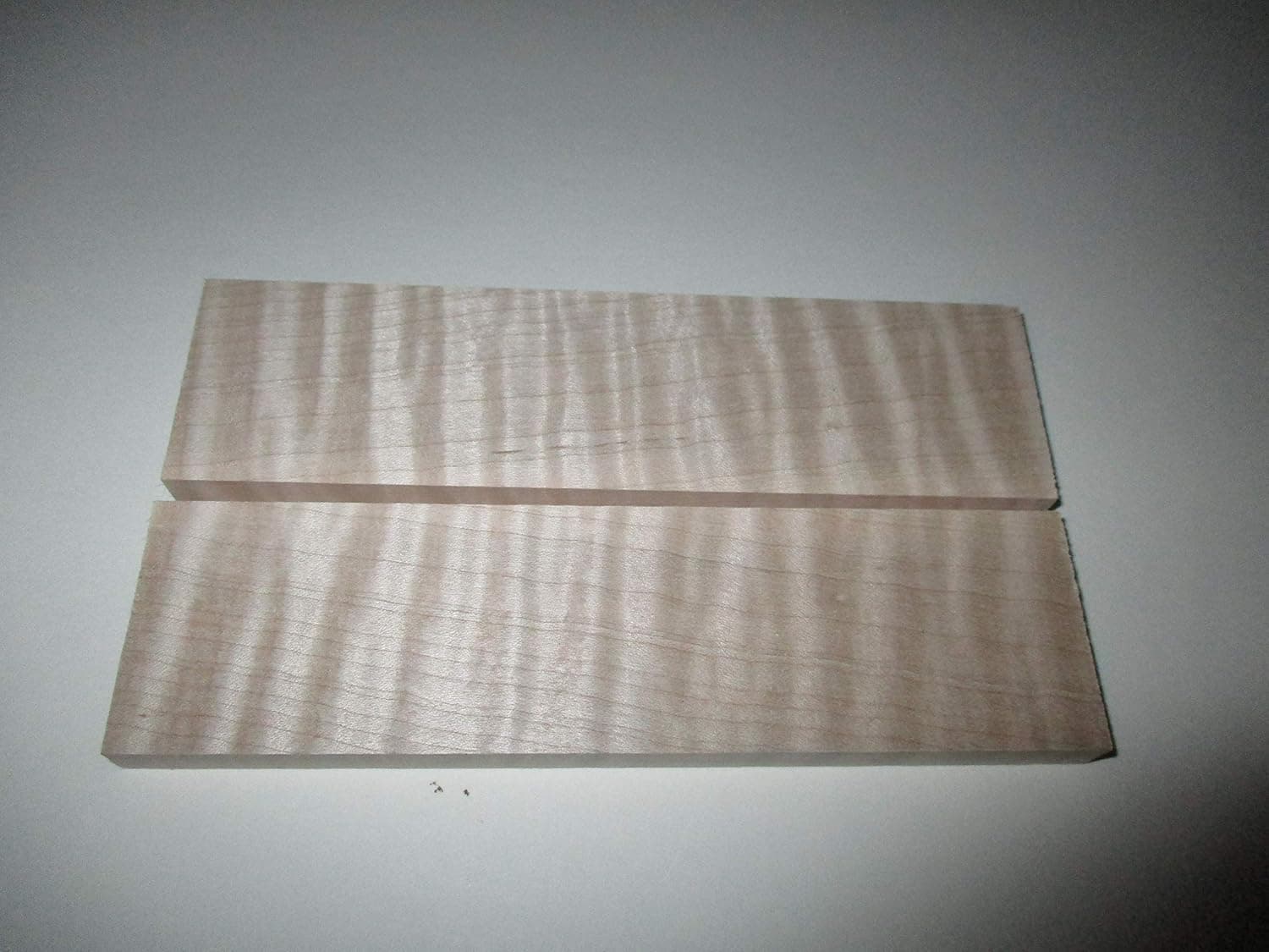 Knife Scales (Curly Maple)