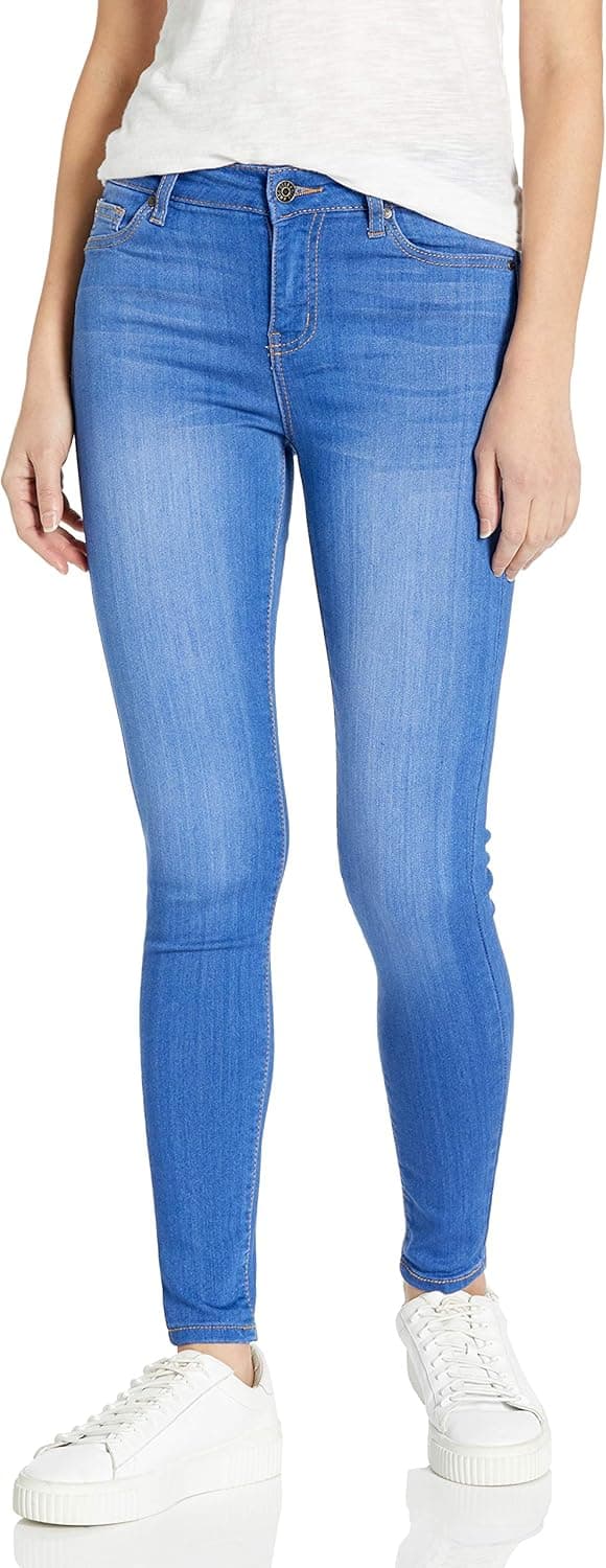 Celebrity Pink Women's Infinite Stretch Short Inseam Skinny Jeans