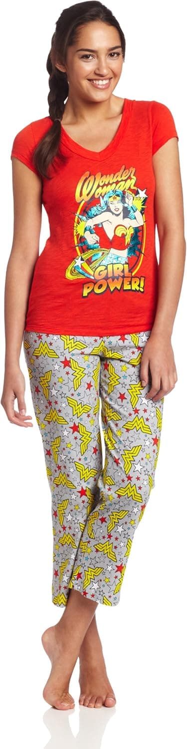 Briefly Stated Women's Wonderwoman Tee/Capri Set