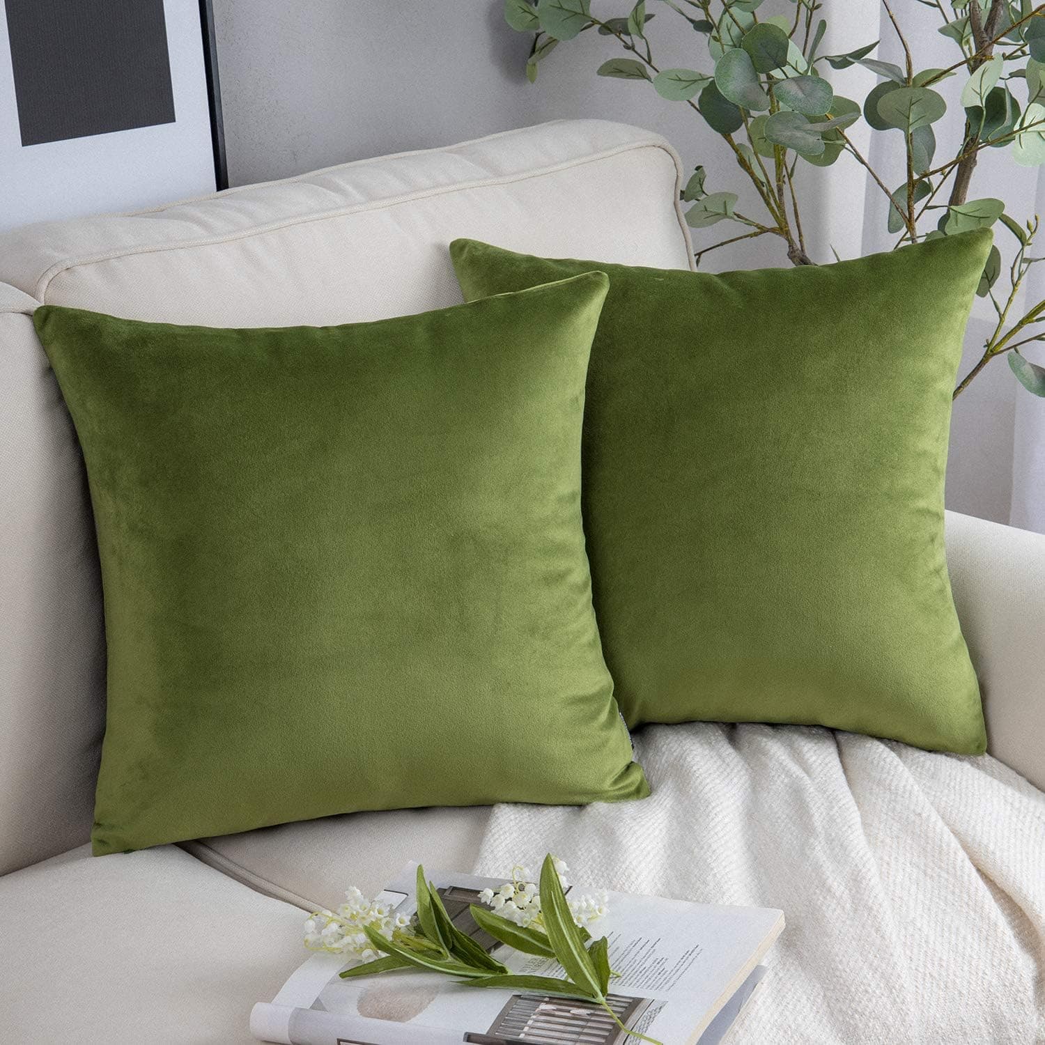 Phantoscope Pack of 2 Velvet Decorative Throw Pillow Covers Soft Solid Square Cushion Case for Couch Green 24 x 24 inches 60 x 60 cm