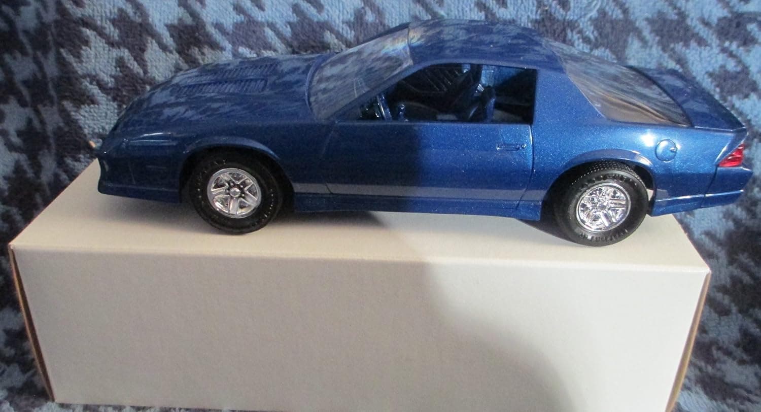#6104EO 1987 Camaro Z28,Blue 1/25 Scale Plastic Promo,Fully Assembled Model