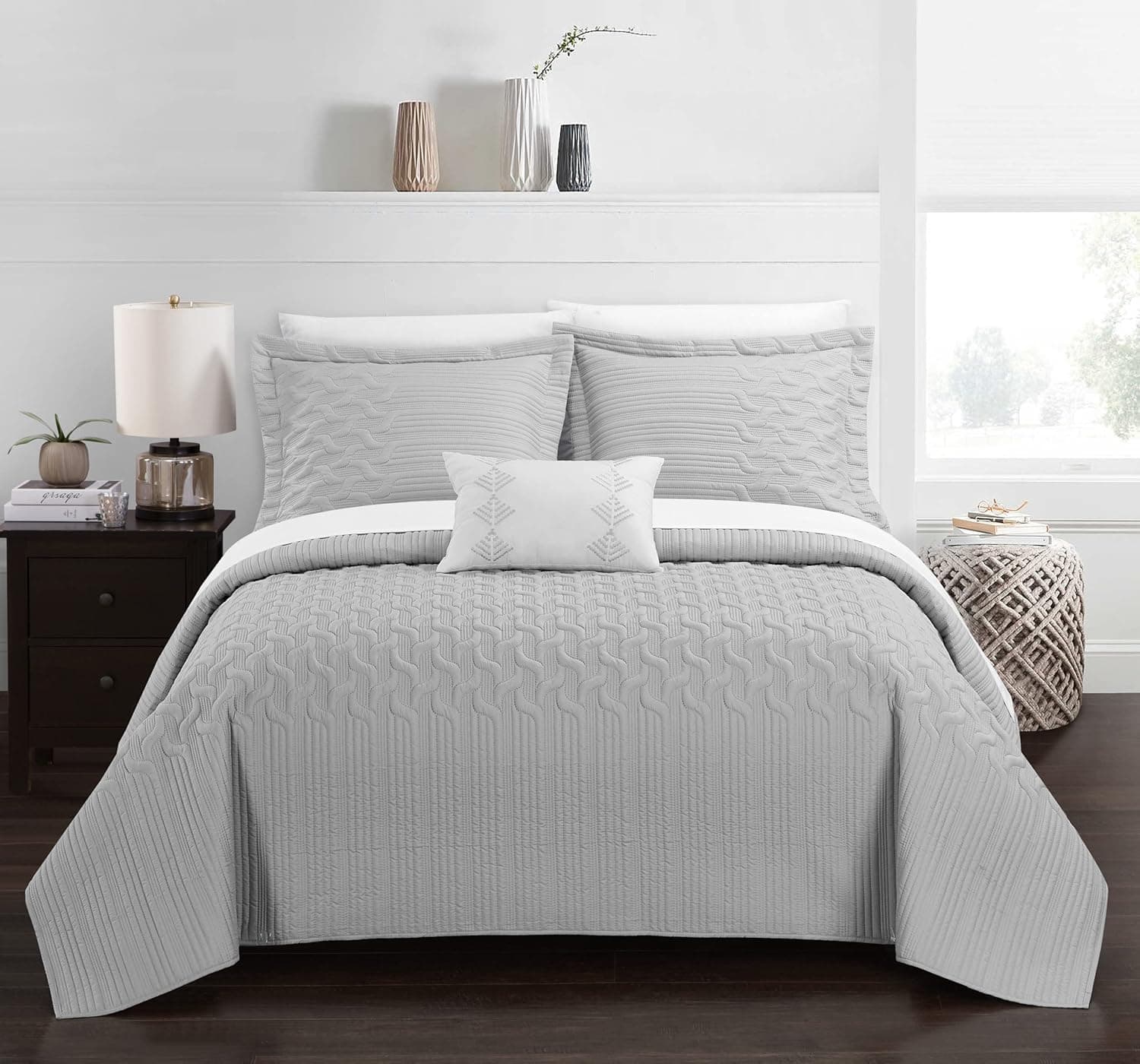 Chic Home Shalya 4 Piece Cover Set Interlaced Vine Pattern Quilted Bed in a Bag-Decorative Pillow Shams Included, King, Grey