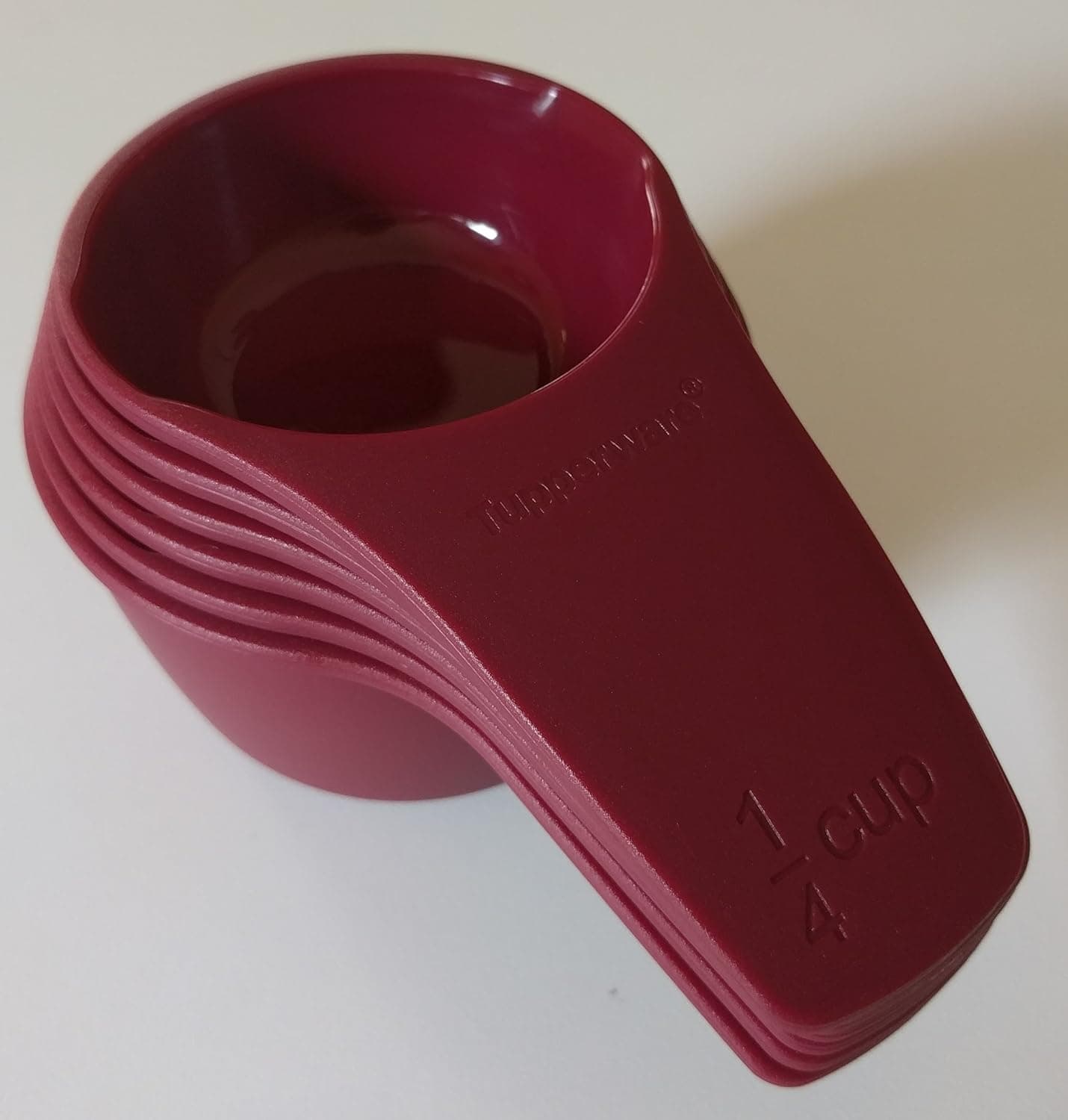 Tupperware Measuring Cup Set in Bordeaux