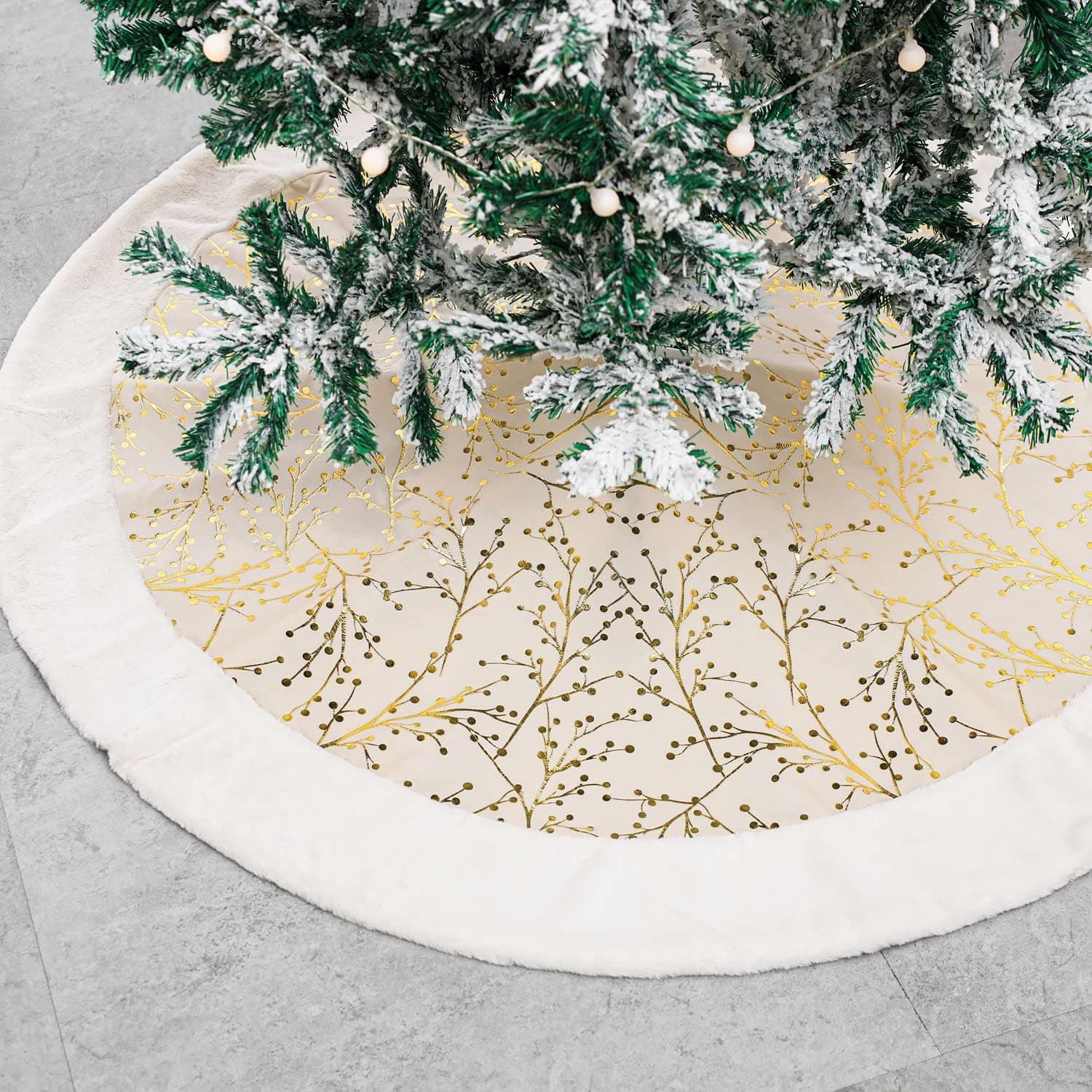 48 inch Large White Christmas Tree Skirt with Golden Berries Snowflakes, Soft Faux Fur Velvet Tree Skirts for New Year Xmas Holiday Carpet Tree Home Party Decorations (Golden Berries)