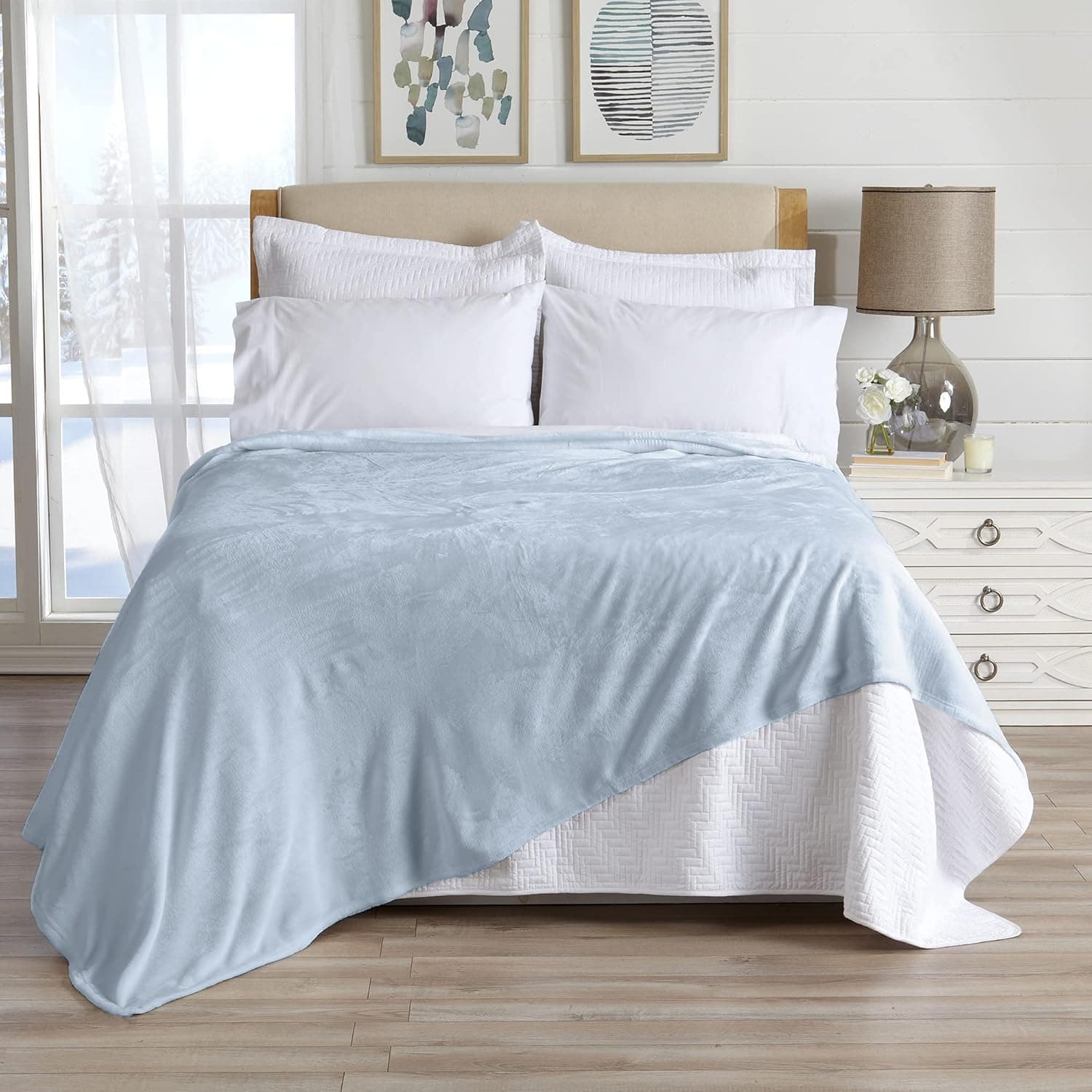 Great Bay Home Luxury Velvet Ultra Plush Solid All-Seasons Soft Fleece Bed Blanket. Lightweight, Cozy and Warm. Avianna Collection (Full/Queen, Powder Blue)