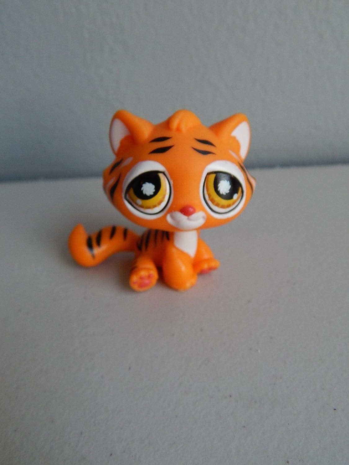 Littlest Pet Shop Tiger #1267 (Orange, Green Eyes) (Retired) Collector Toy - LPS Collectible Replacement Single Figure - Loose (OOP Out of Package & Print)