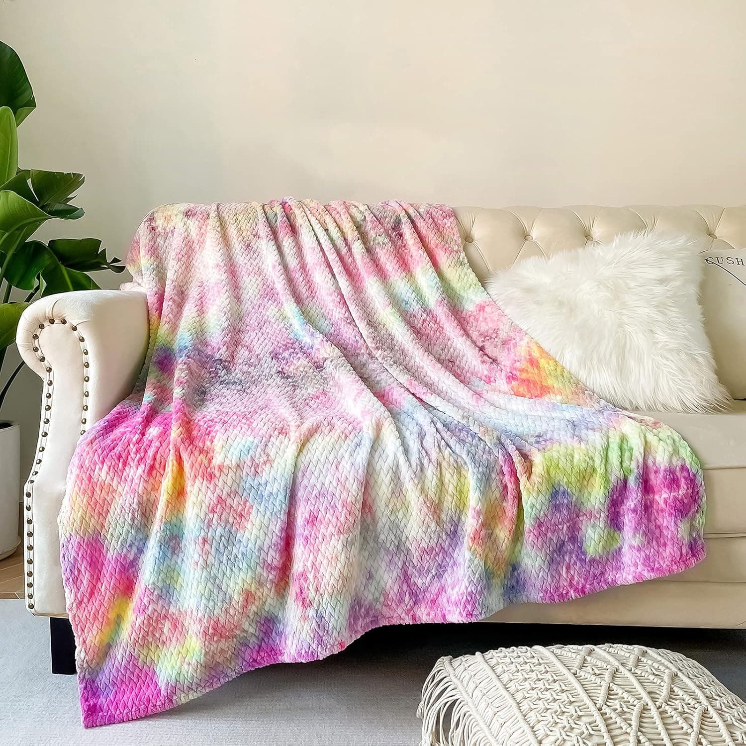 NEWCOSPLAY Super Soft Throw Blanket Premium Silky Flannel Fleece Leaves Pattern Lightweight Blanket All Season Use (Dark Rainbow, Throw(50"x60"))