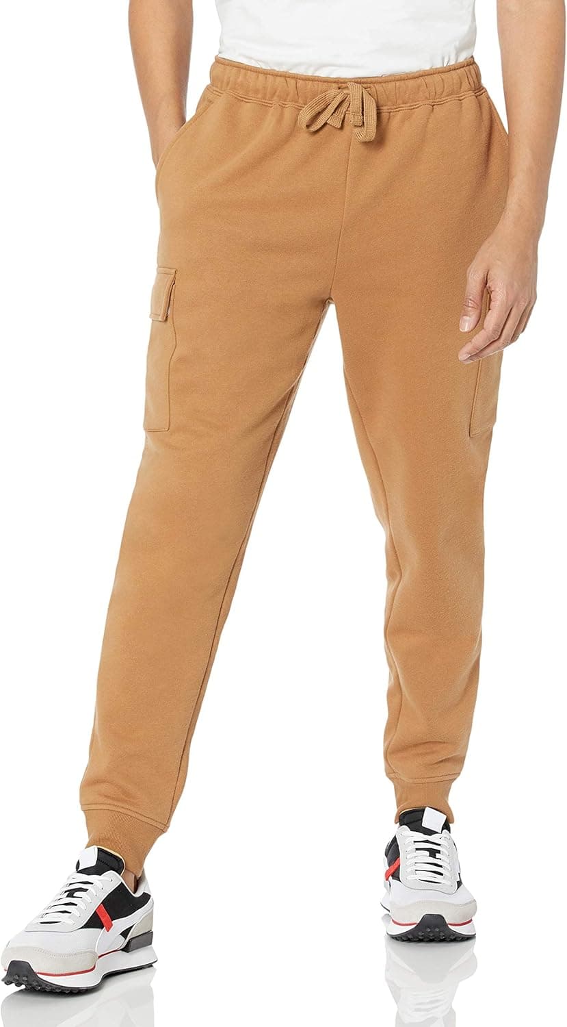 Amazon Essentials Men's Cargo Fleece Jogger Sweatpant