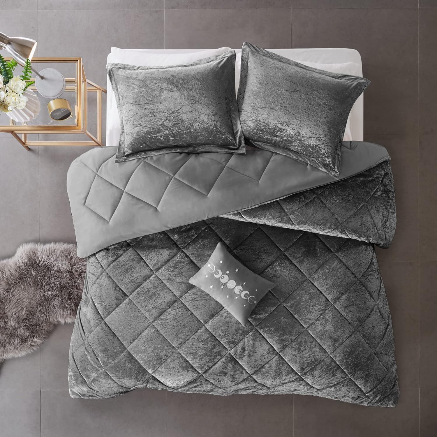 Intelligent Design Felicia Duvet Set Velvet Double Sided Diamond Quilting, Modern Glam,All Season Comforter Cover Bedding Set with Matching Sham,Decorative Pillow, Full/Queen(88"x90"), Grey 4 Piece