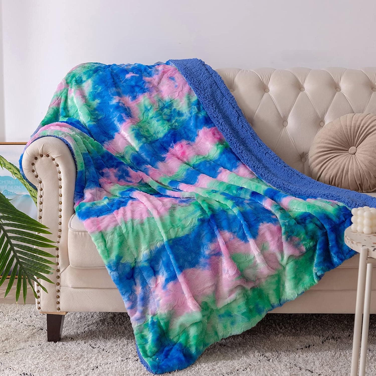 NEWCOSPLAY Super Soft Faux Fur Throw Blanket Premium Sherpa Backing Warm and Cozy Throw Decorative for Bedroom Sofa Floor (Cyan, Throw(50"x60"))