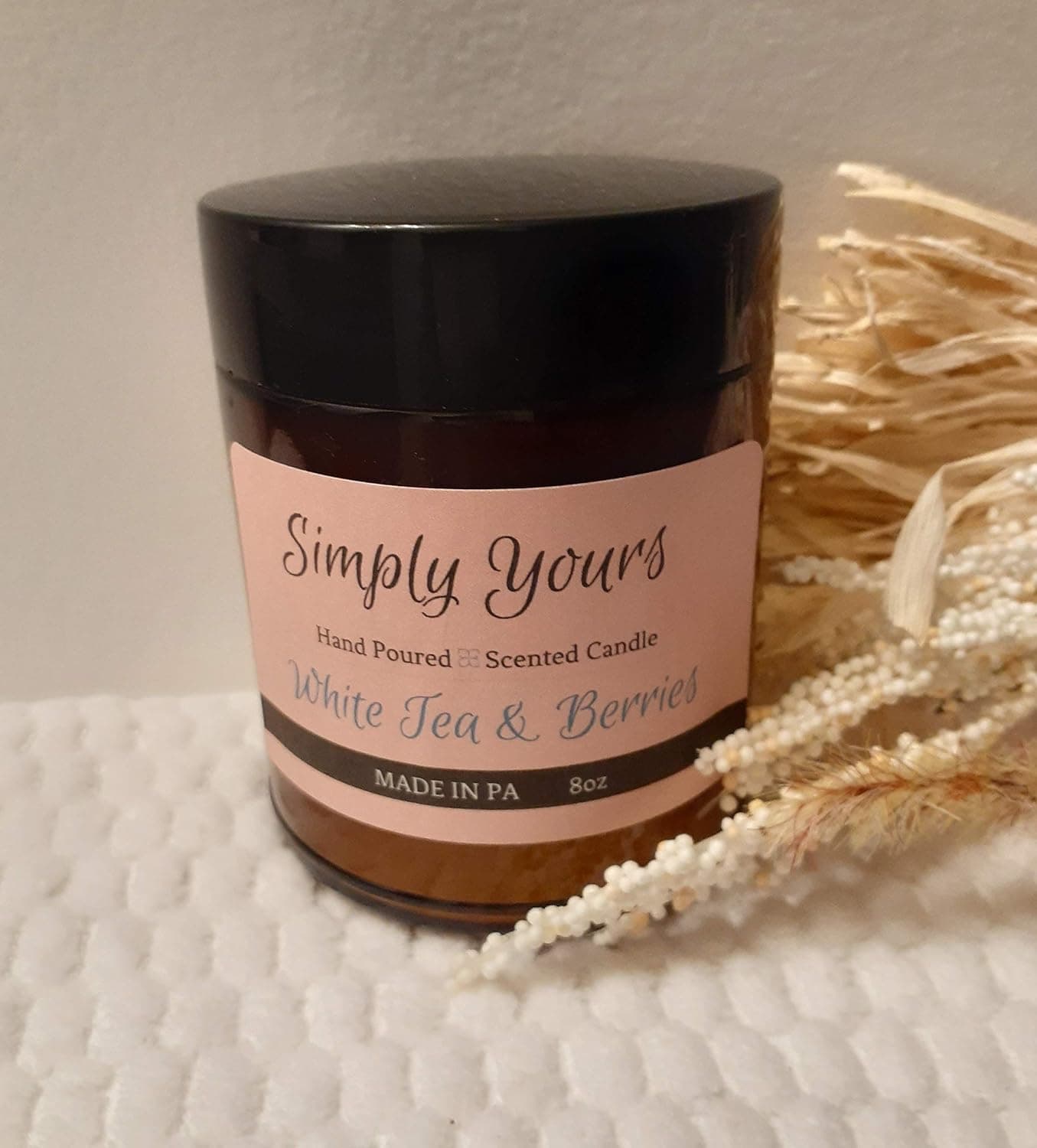 Gonsalves Stores White Tea & Berries Scented Candle