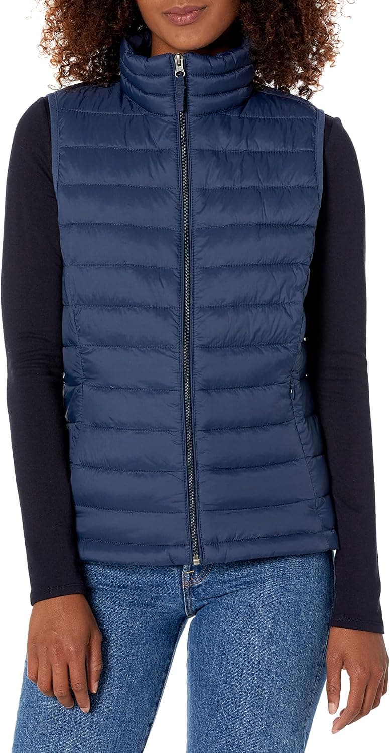 Amazon Essentials Women's Lightweight Water-Resistant Packable Puffer Vest