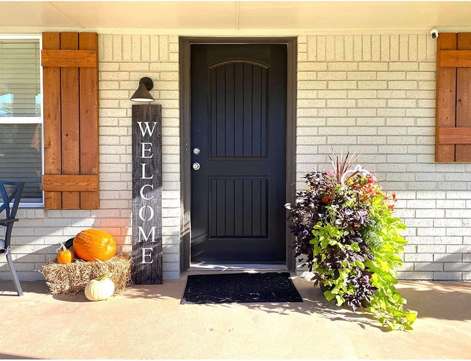 BarnwoodUSA | Farmhouse Rustic Welcome Sign for Front Porch | 5ft Front Door Décor | Vertical Barnwood Welcome Sign | Antique Outdoor Standing Sign | Sturdy | Smoky Black