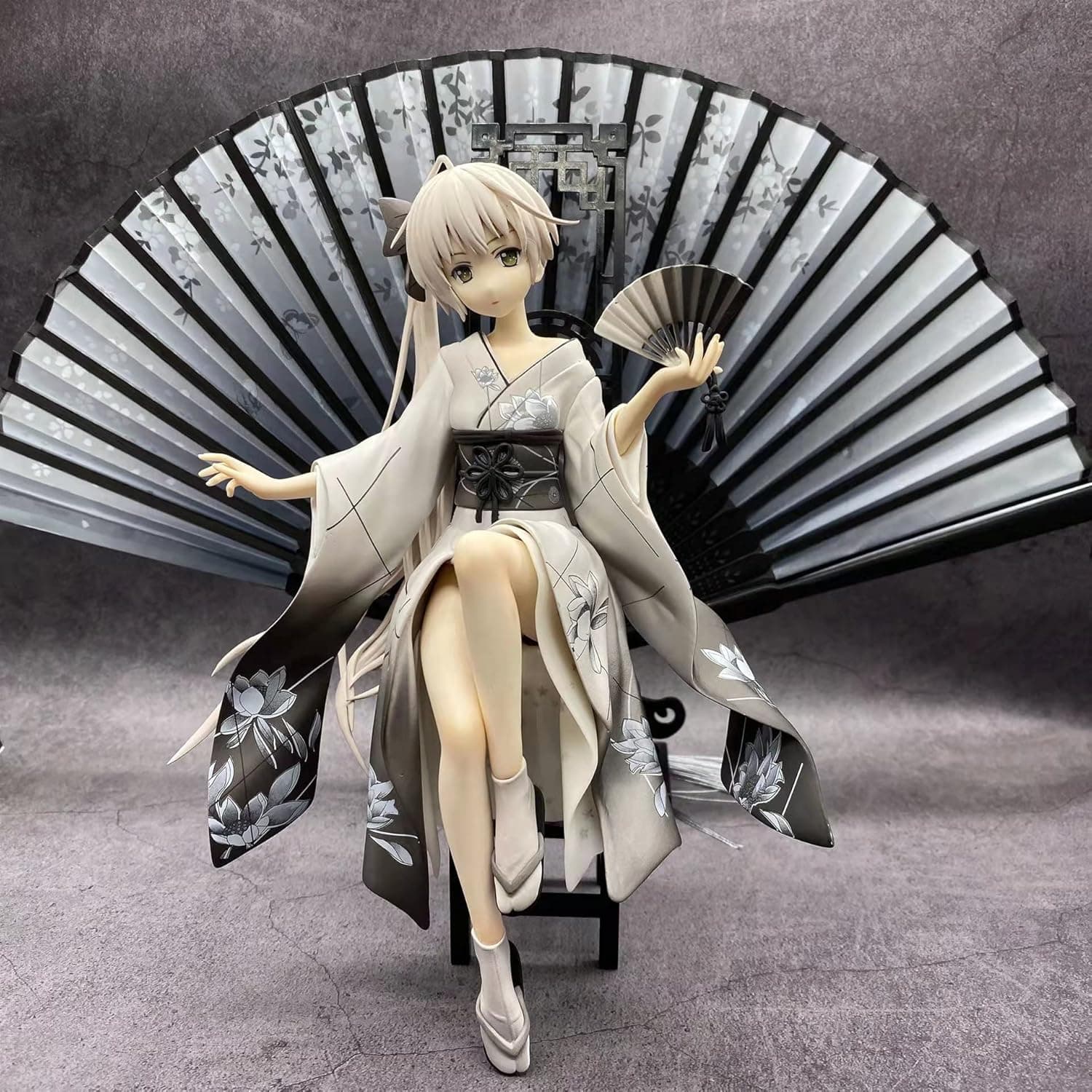 10in Anime Figures Yosuga no Sora Kasugano Sora Figures with a Fan PVC Girls Figures Doll Home Office Desktop Car Figures Decora Collectible Kids Birthday Present Gift (White)
