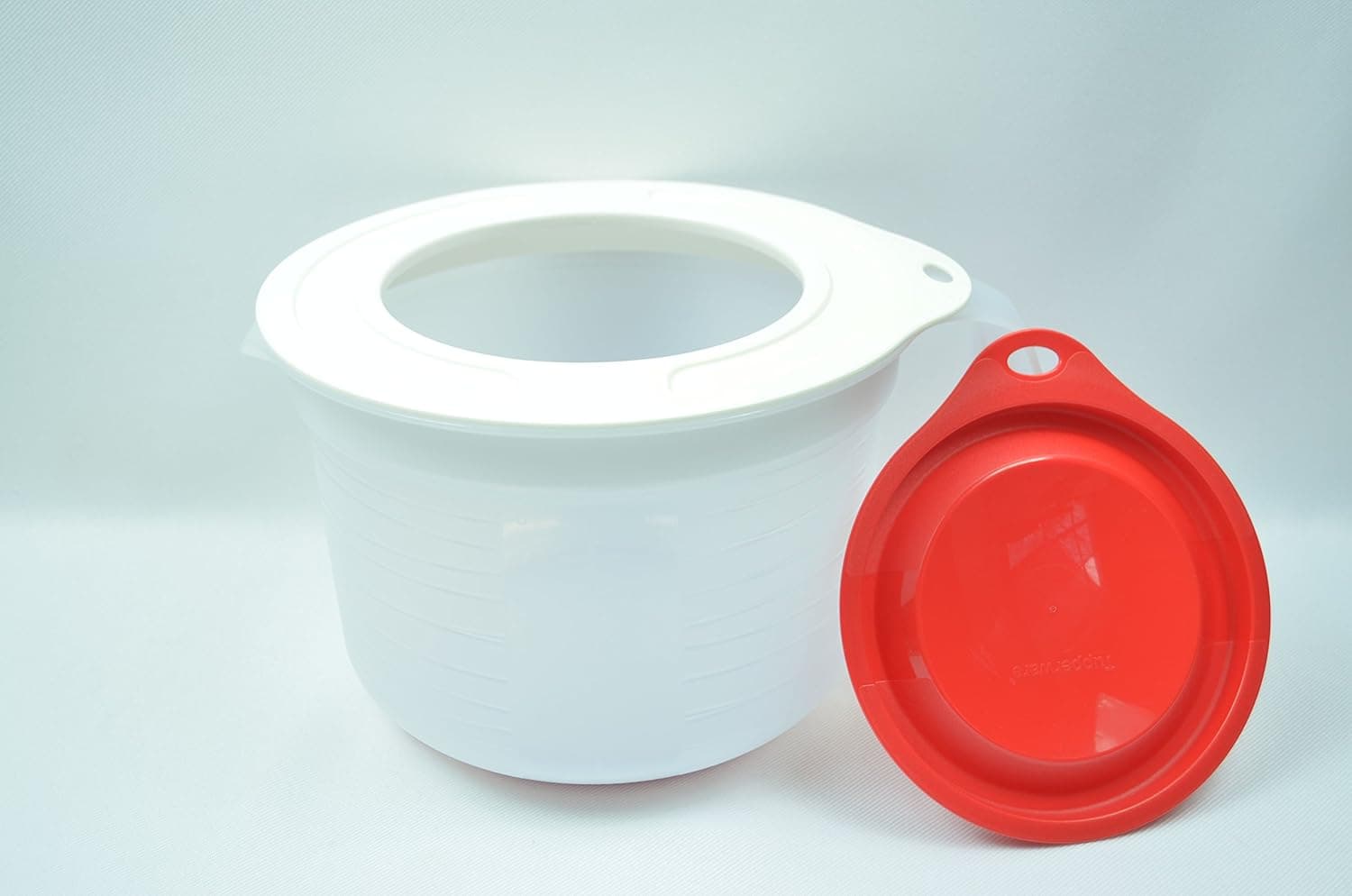 Tupperware Mix-n-store Plus Pitcher 2 Qt Chili Red