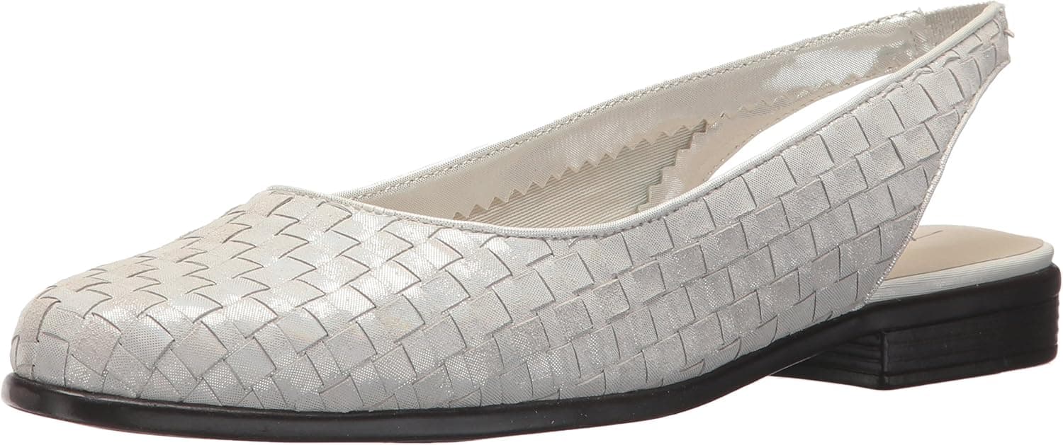 Trotters Women's Lucy Flat