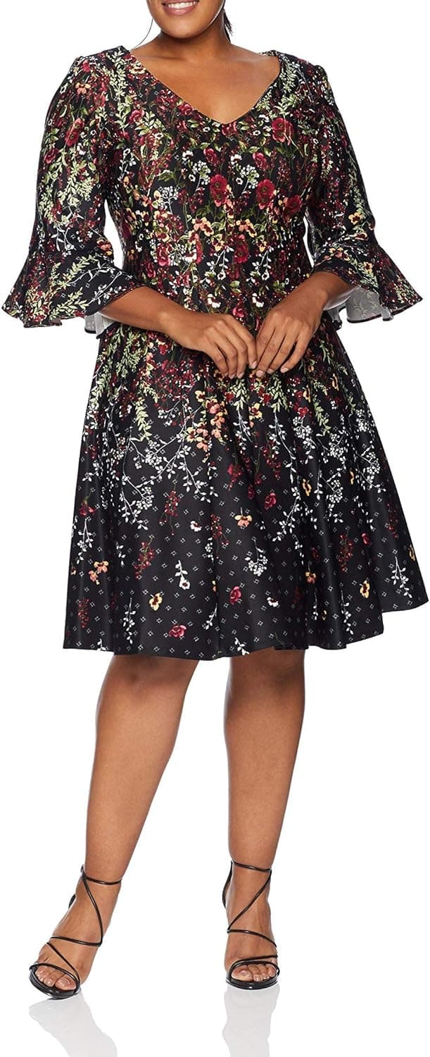 Gabby Skye Women's Plus Size 3/4 Bell Sleeve V-Neck Scuba Fit and Flare Dress