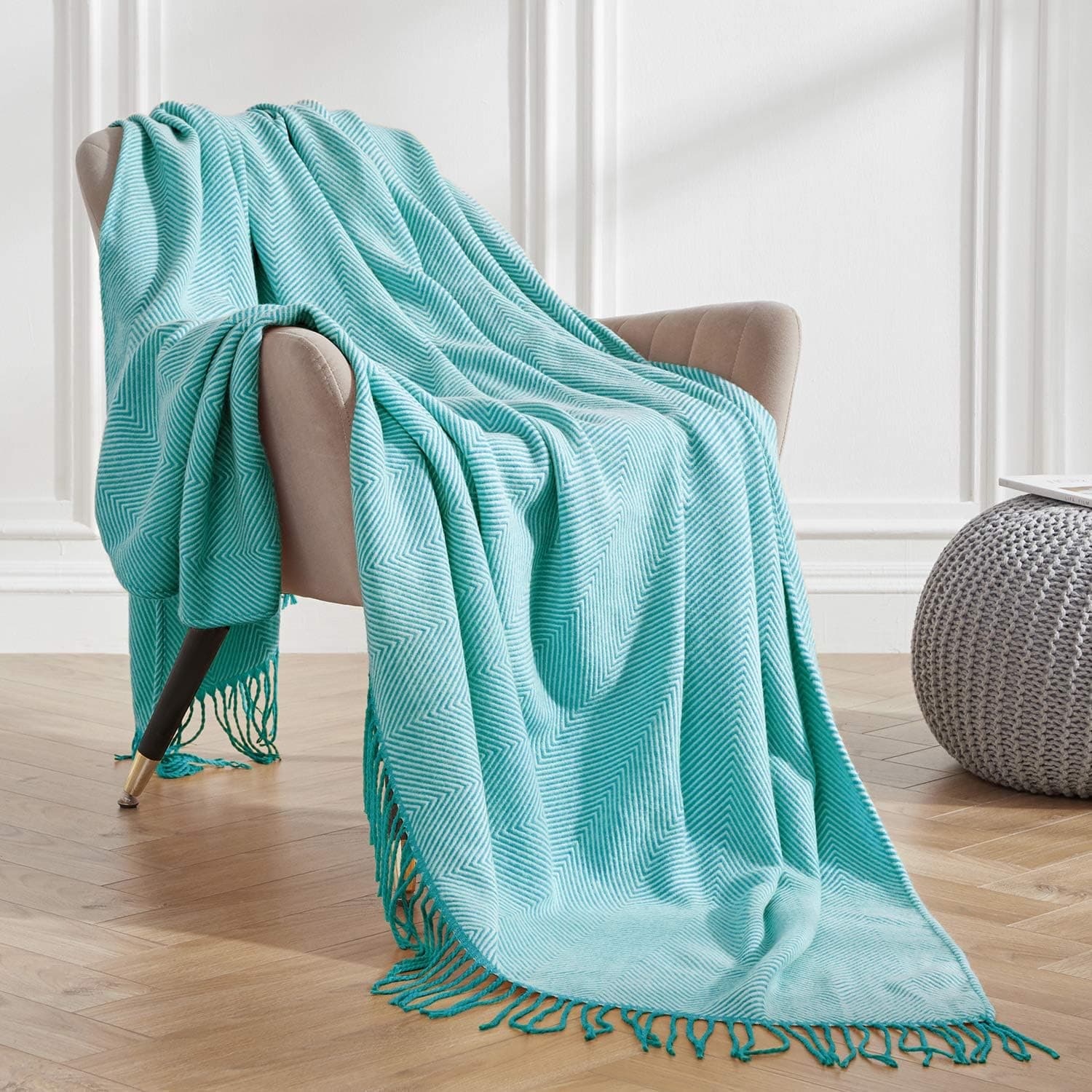 VEEYOO Turquoise Throw Blanket - Lightweight Extra Soft Throw Blanket for Couch, Tassels Decor Knitted Blanket for Bedroom, Office, Gift, Turquoise Stripe Travel Blanket 60x80 Inch