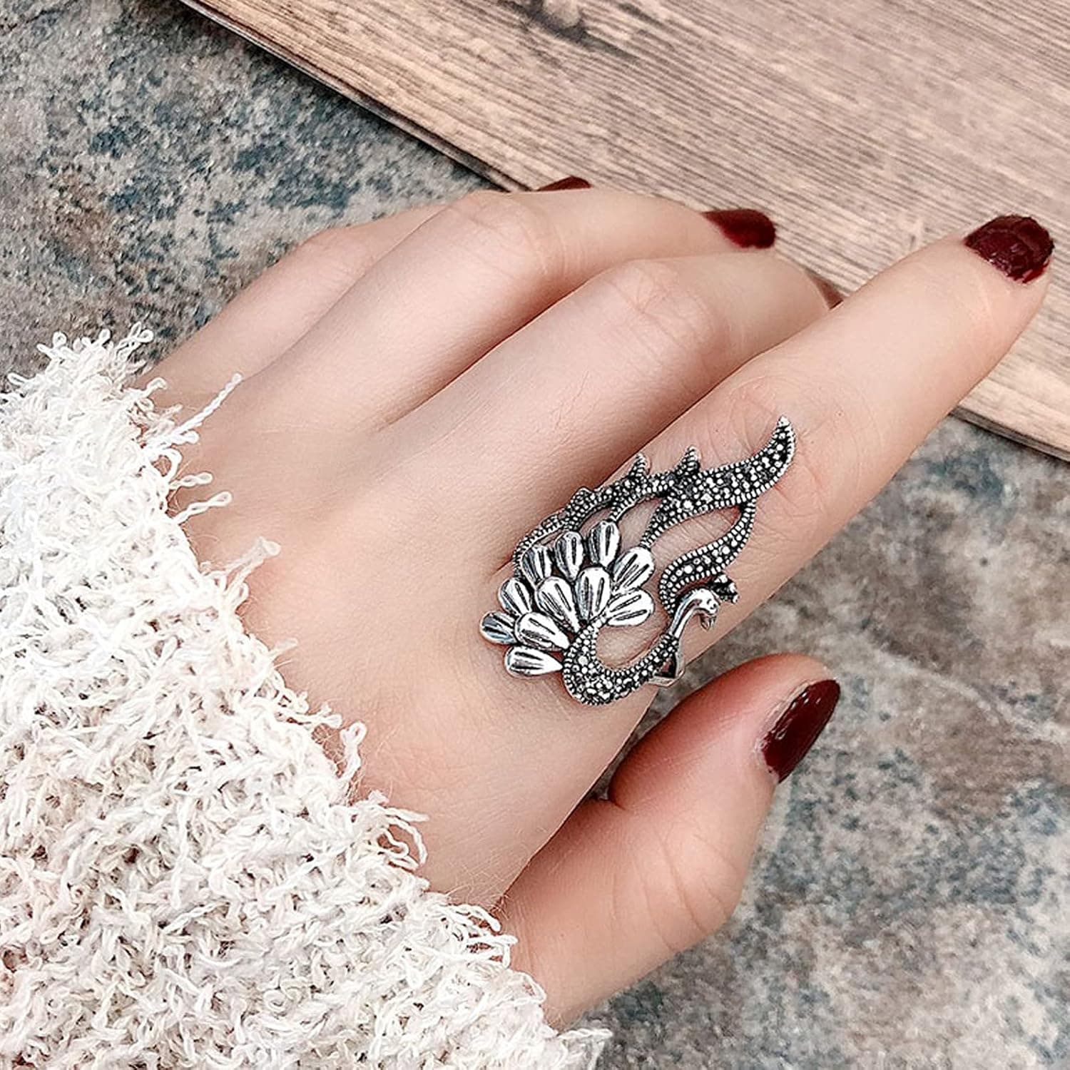 Larancie Peacock Ring Finger Ring Vintage knuckle Ring Medium Adjustable open Thumb Finger Ring Hand Harness Fashion Boho Jewelry for Women and Girls (Silver )