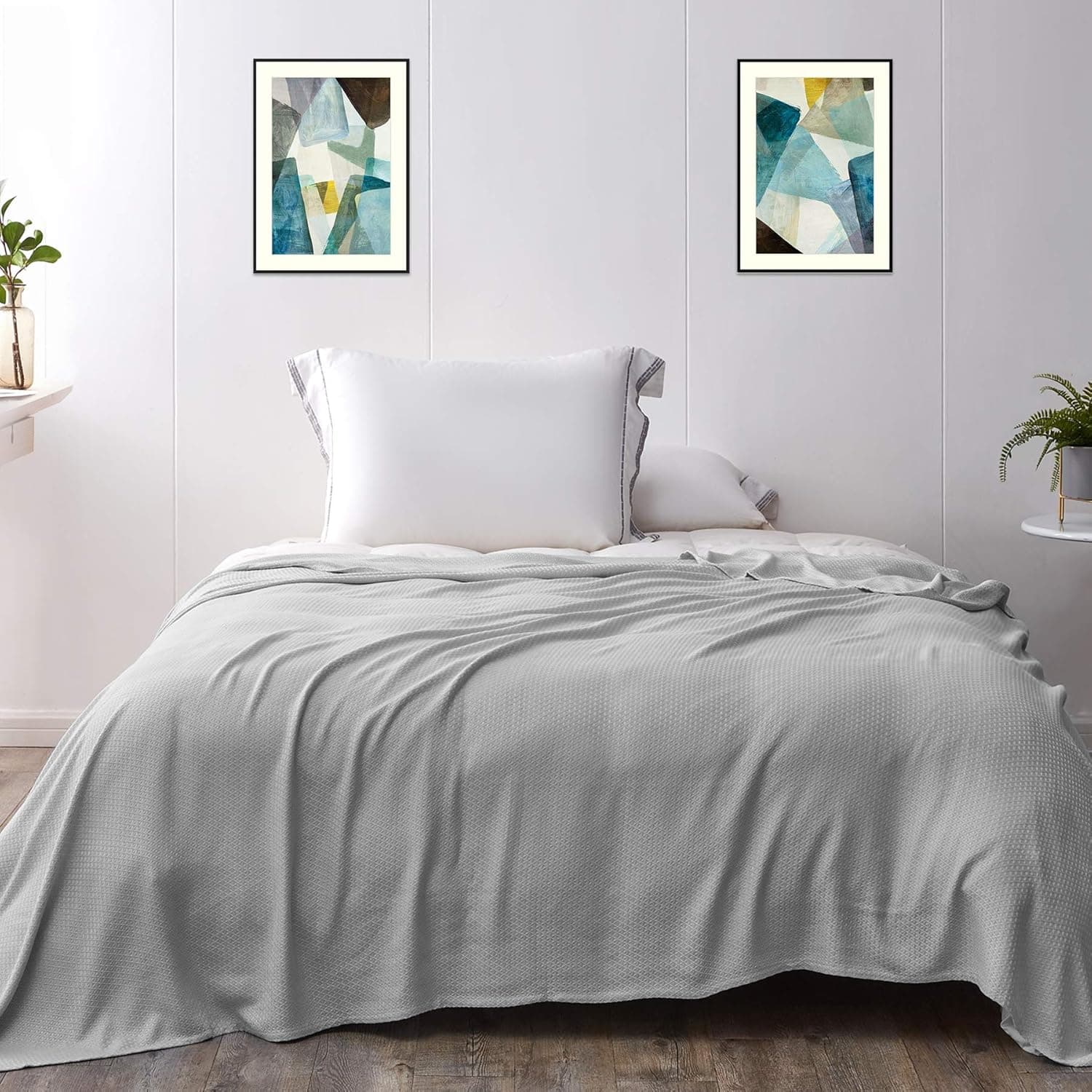 KPBLIS Cooling Bamboo Blankets for Hot Sleepers, Lightweight Summer Big Cool Blankets Queen Size, Thin Bamboo Extra Cool Throw Blankets for Hot Flashes (79x91 inches, Light Grey)