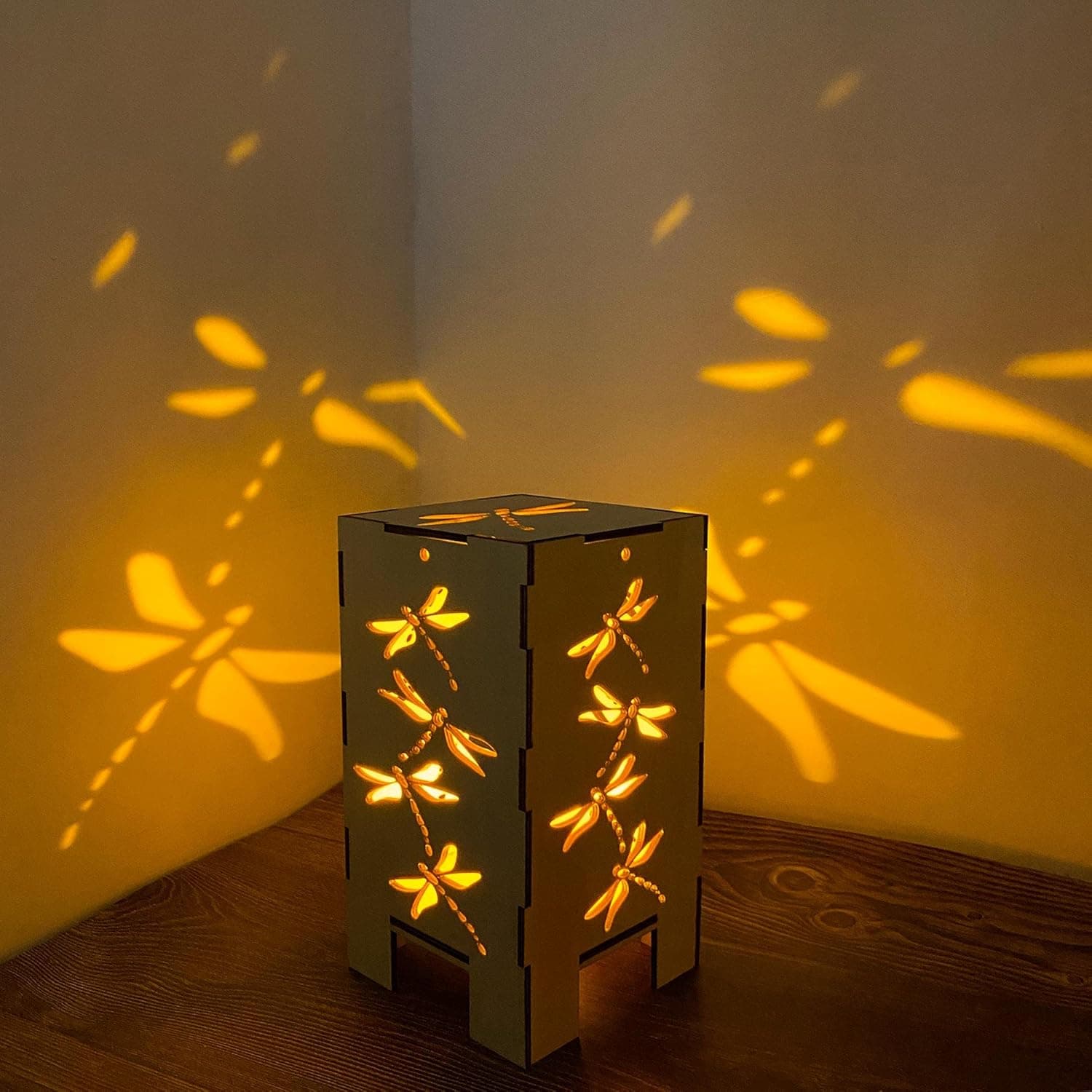 Midrean Dragonfly Projector Lamp Home Decor, Vintage Wood Corner Floor Lamp, Mood Lighting Projection, Side Light Table Lamp for End Tables, Sleek Night Light Fixture for Bedroom Nightstand