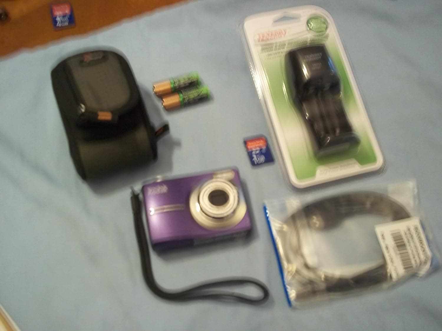 Eastman KODAK Company 8376444 EasyShare C913 Digital Camera Class B, Purple