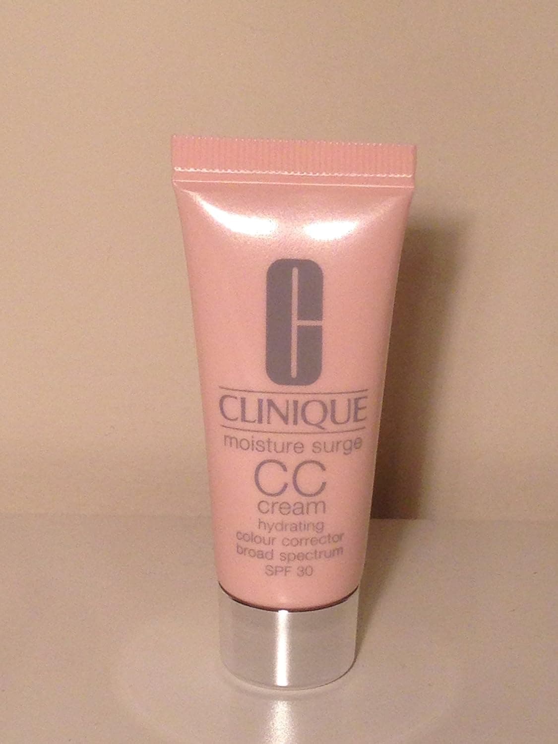Clinique Moisture Surge CC Cream Hydrating Colour Corrector Spf30, Very Light - Travel Size 0.5floz/15ml