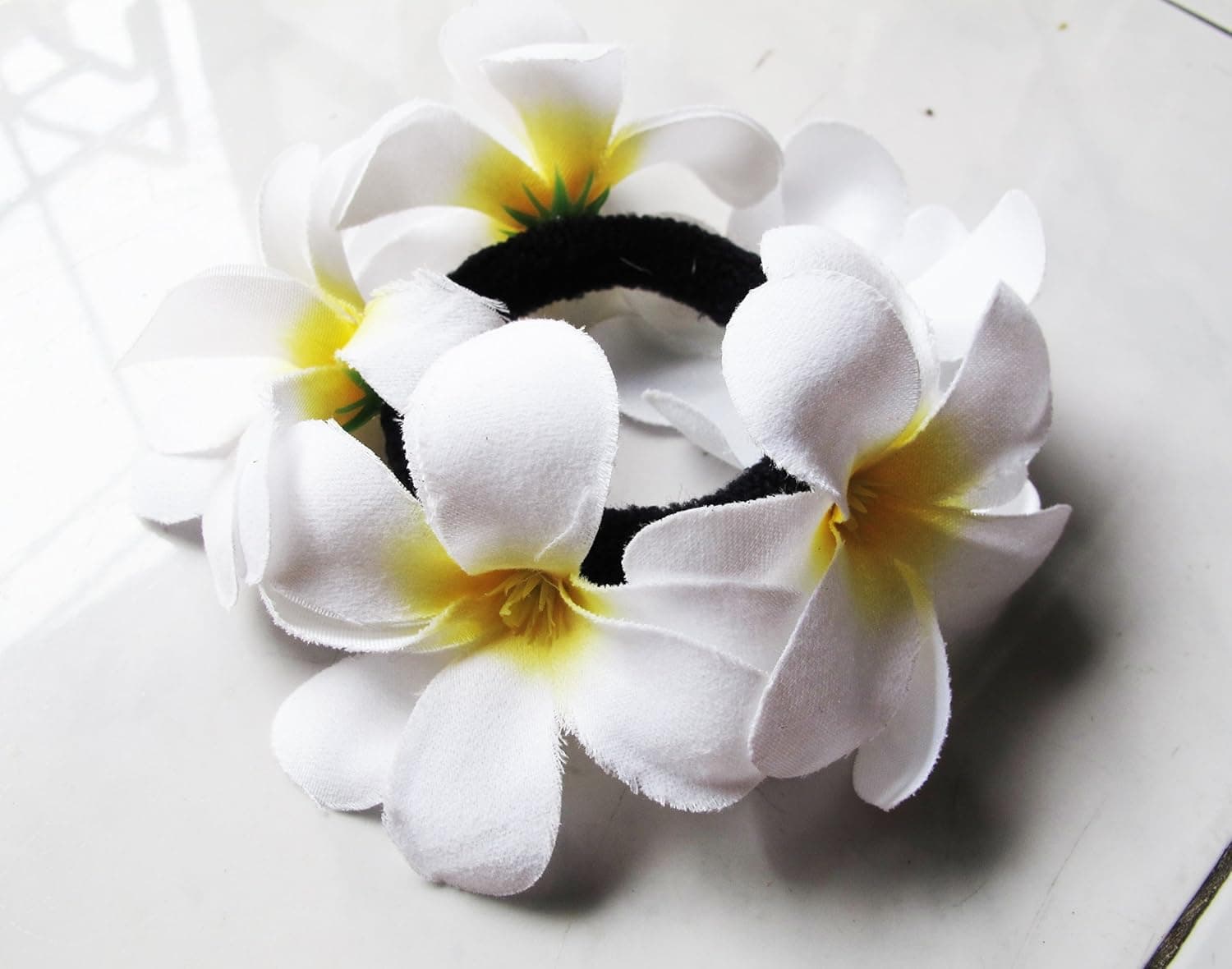Plumeria Hair Rubber Band Fasion Made Fabric, very beautiful 1 Pcs.
