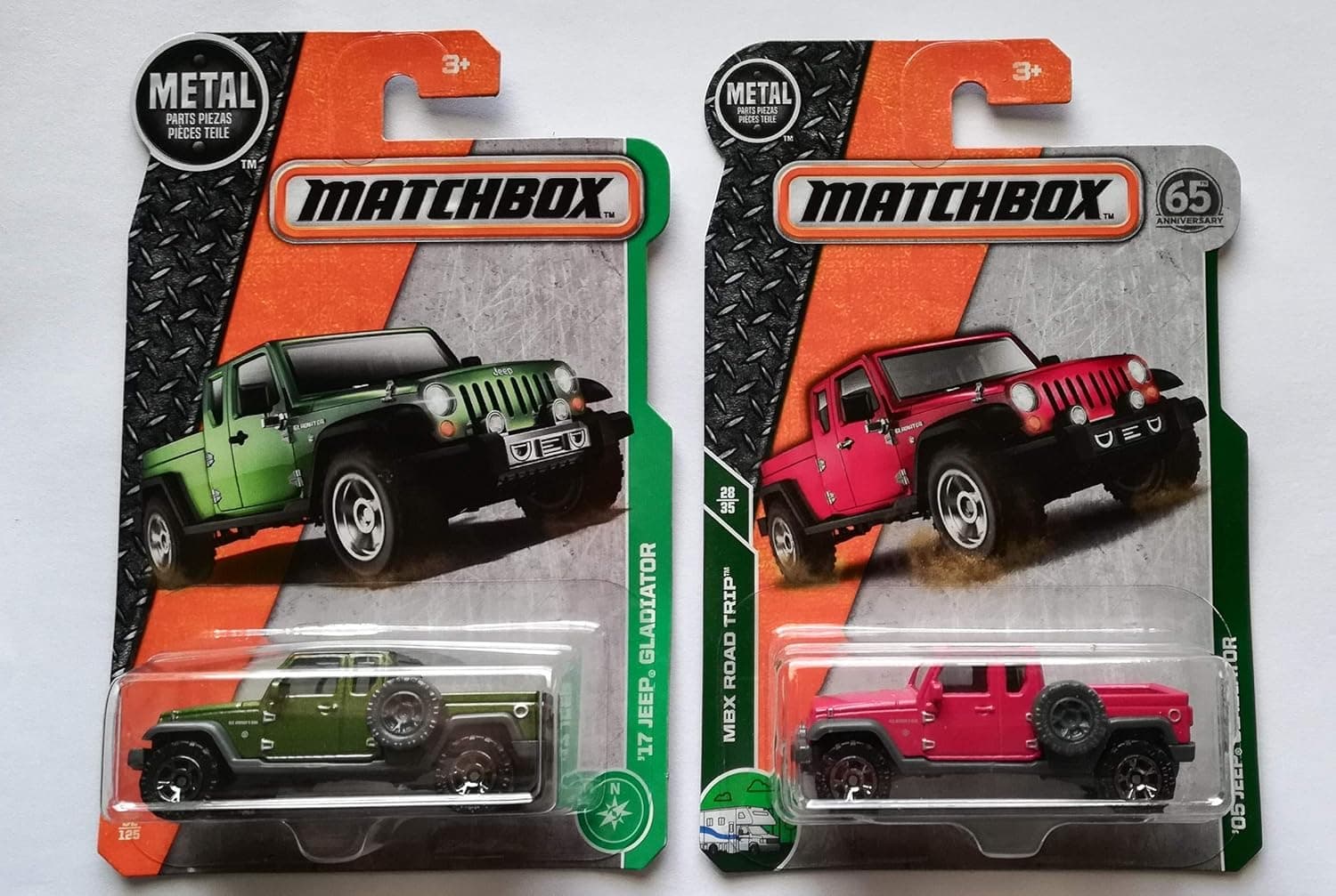 Matchbox Gladiator in Red and Green Set of 2