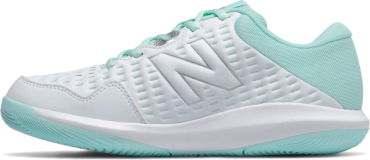 New Balance Women's 696 V4 Hard Court Tennis Shoe