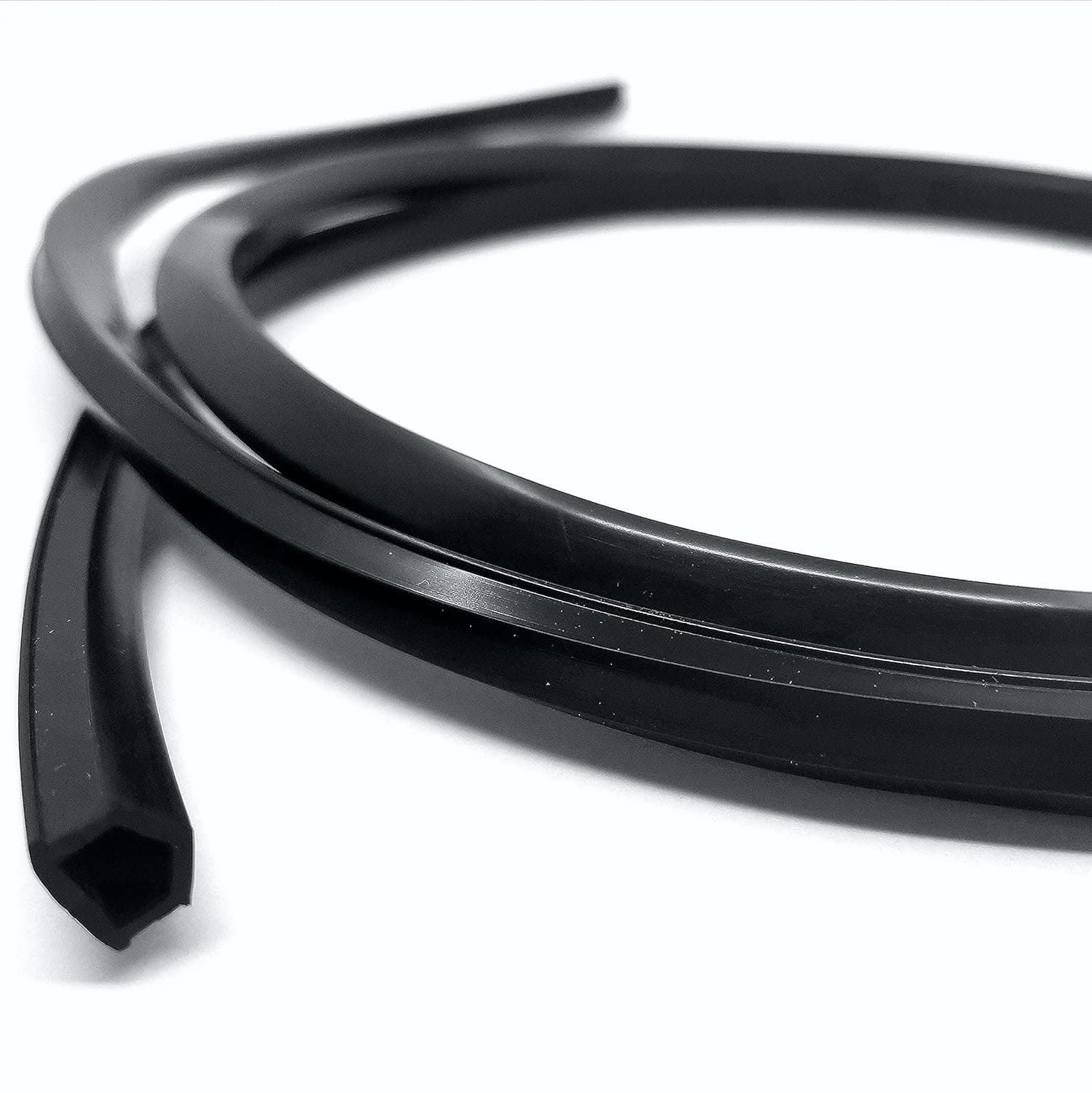 Iverntech Dust Protection Soft Cover Seal Dustproof Strip for 30/40 Series 8mm Slot Aluminum Profile Extrustion Black 5M