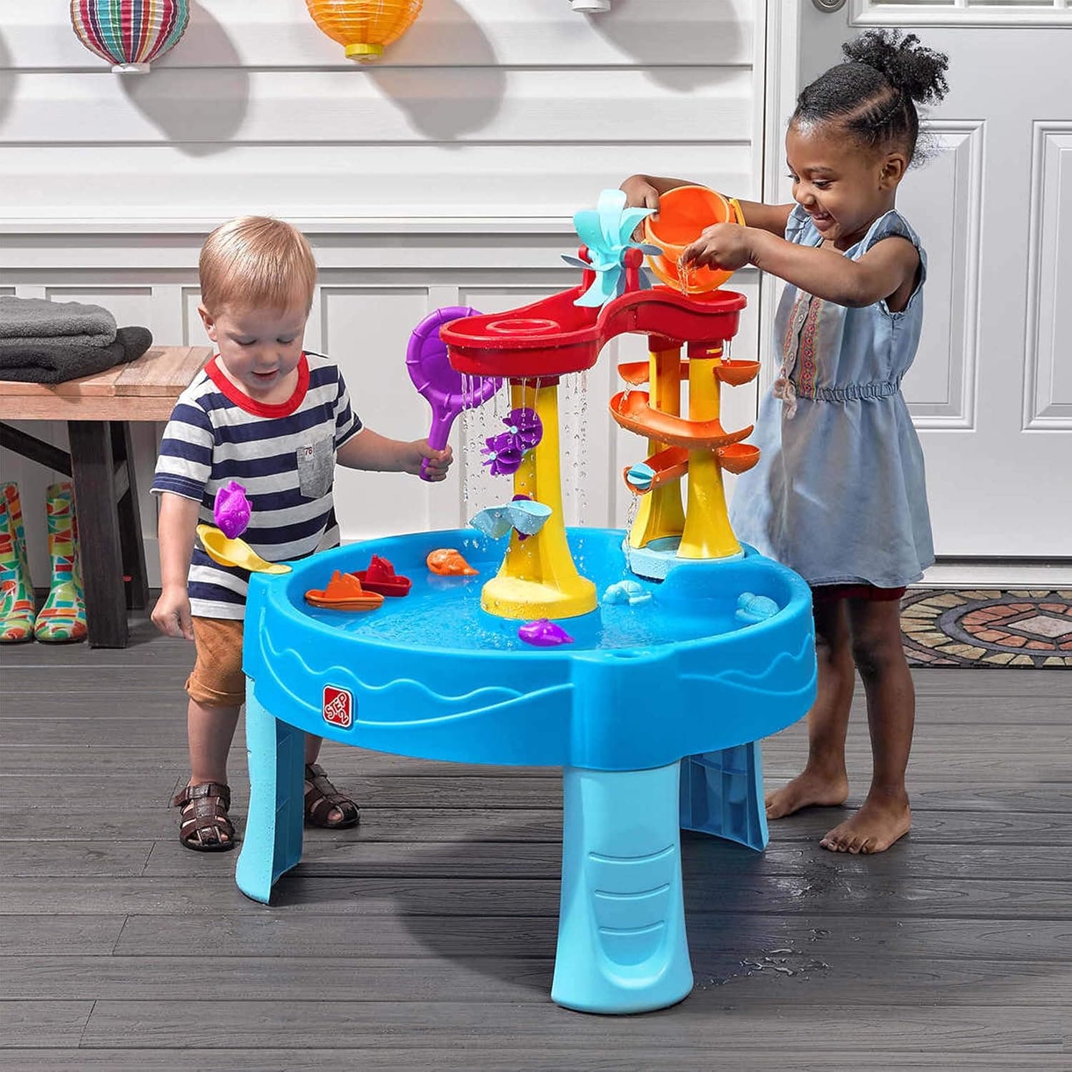 Step 2 Archway Rain Showers Splash Pond Water Table, Kids Water Play Table with 13-Pc Accessory Set, 18 months, Holds up to 4 Gallons