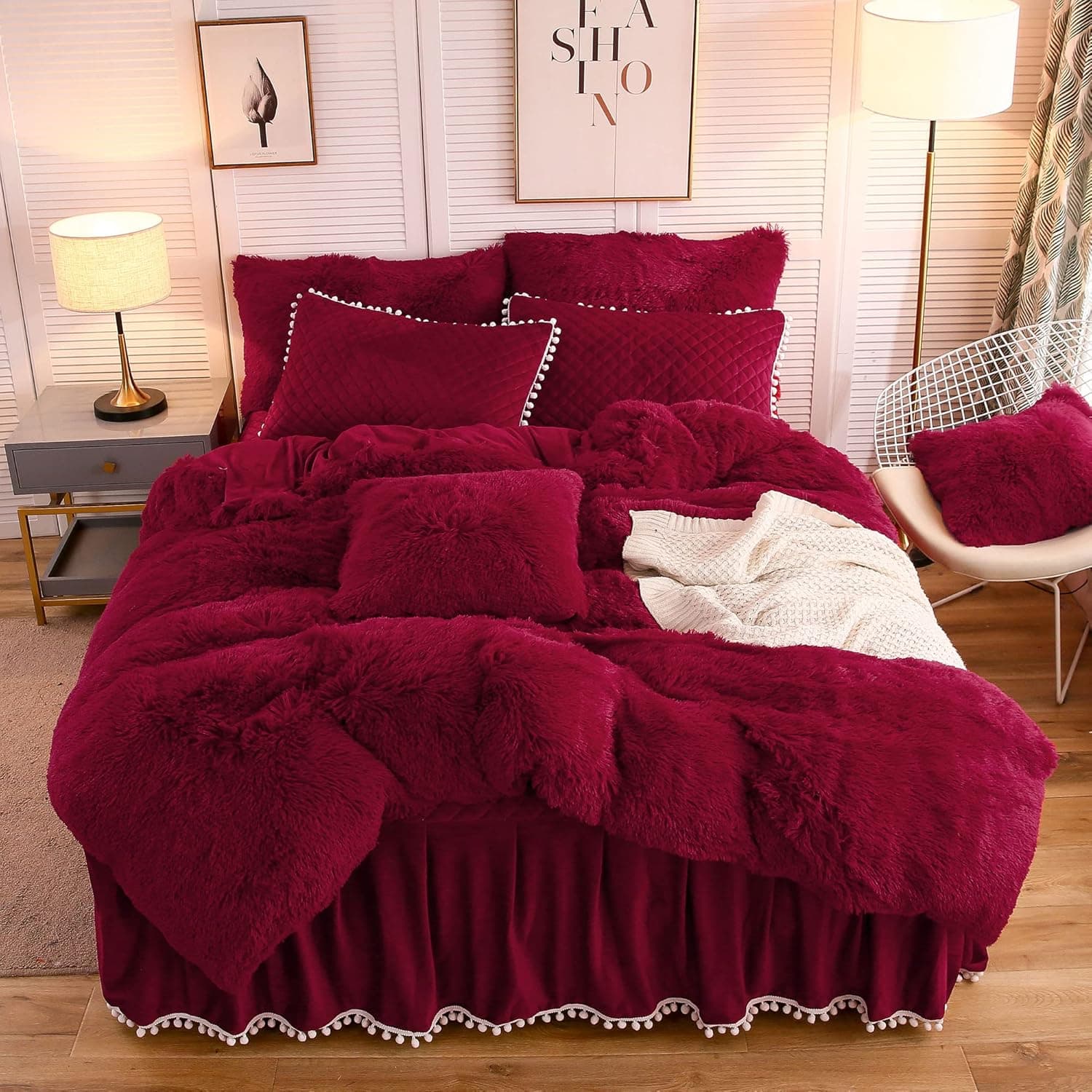 LIFEREVO Luxury Plush Shaggy Duvet Cover Set, Ultra Soft Velvet Fluffy Furry Duvet Cover Set(1 Faux Fur Fuzzy Comforter Cover + 2 Pompoms Pillow Shams)Solid Bedding Set, Zipper Closure(King, Burgundy)