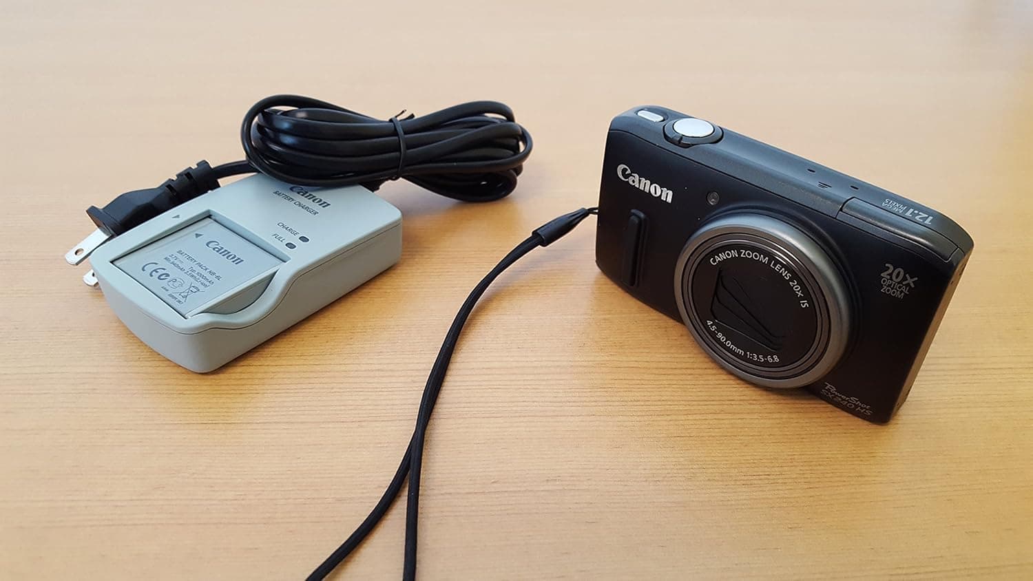 Canon Powershot SX240 HS Digital Camera - Silver (12.1 MP, 20x Optical Zoom) 3.2 Inch LCD