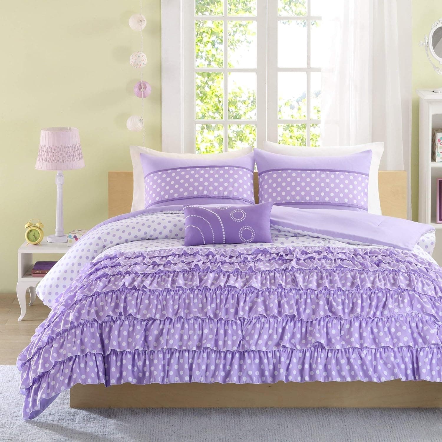 Mizone Girls 4-piece Comforter Set - Purple. Full/queen Girls Comforter Sets. Full or Twin Comforter Set for Teens. Gorgeous Purple Girls Bedding Sets. Your Girl Will Adore This Ruffled Bedding Set for Her Room. Includes Full Comforter (Full/queen)