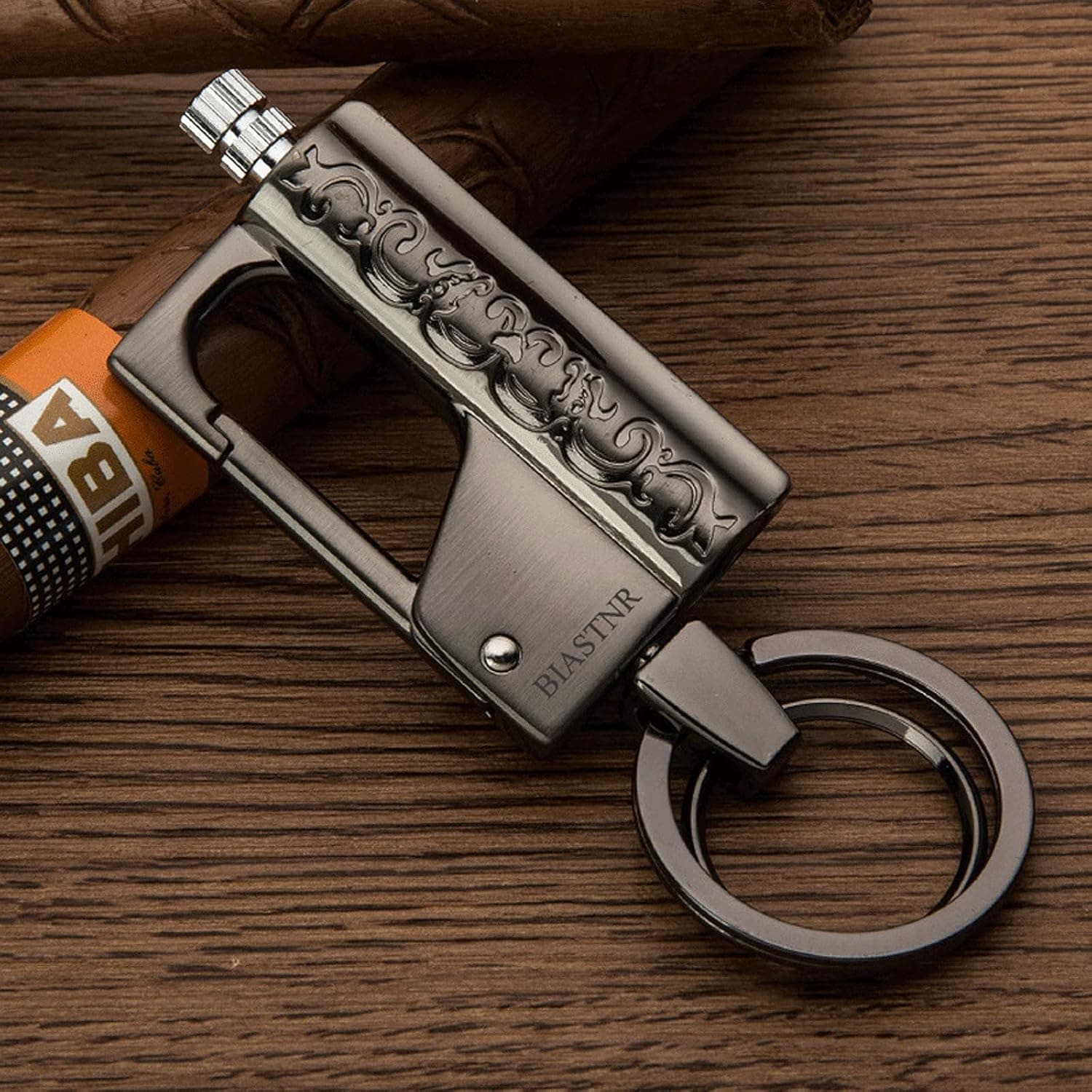 WINAKUI Permanent Match Flint Fire Starter, Forever Match Keychain Lighter Matchstick Fire Starter, Kerosene Refillable Matches Strike for Camping Hunting
