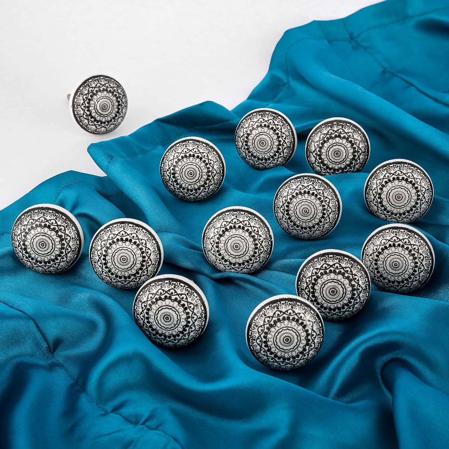 Marubhumi Vinatge Look Ceramic Cupboard Cabinet Door Knobs (10 Pcs, Black/White)