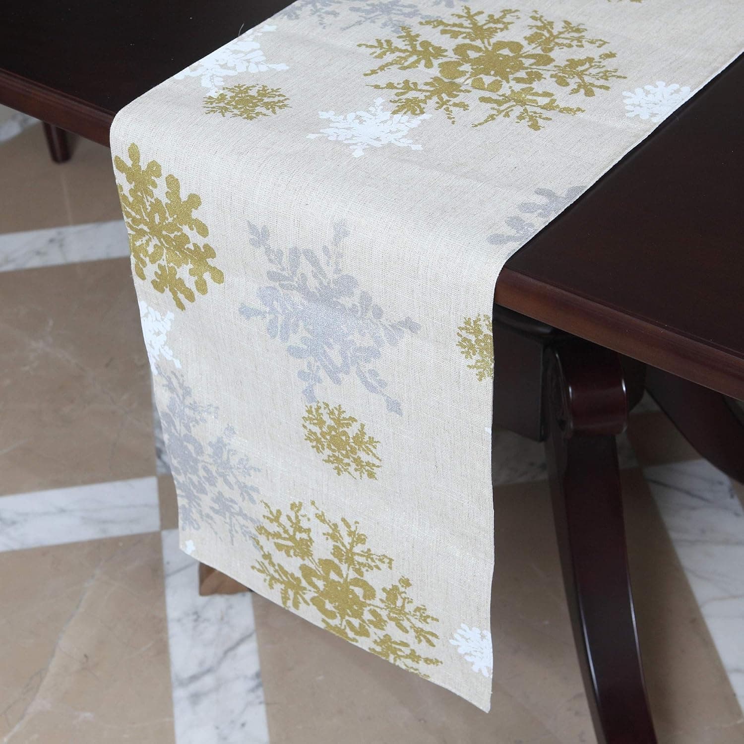 VGIA 108 inch Christmas Table Runner Rectangle Snow Pattern Table Runner Christmas Decoration