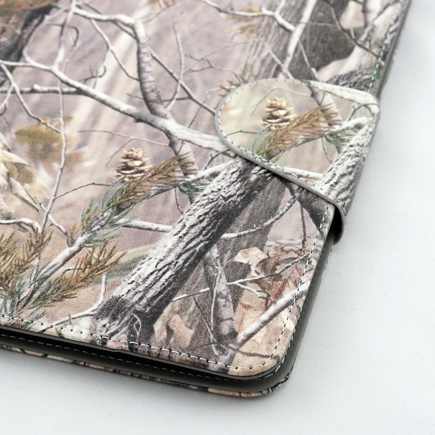 Universal Tablet Case Cover for 7 and 8 Inch (7co) Size Ultra Slim and Low Weight Pu Leather Folio Style Fits Only 7" Amazon Kindle Fire Hd (Not for 8.9") (Camouflage Camo Flag Realtree Mossy Oak Hunting)