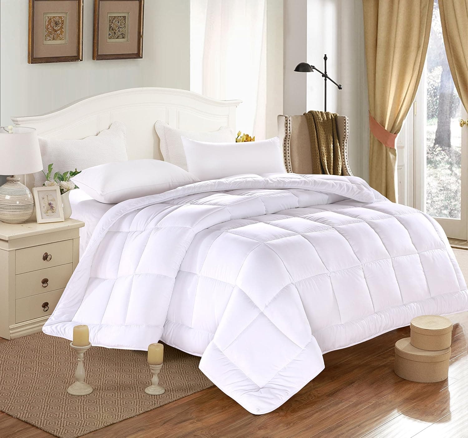Duvet Insert Luxury Down Alternative Quilted Reversible Comforter/Bedspread Ultra Fluffy w/Plush Polyester Fill Medium Weight 7.61 lb All Year Use Box Stitched Design-White, King 96 by 102 inches