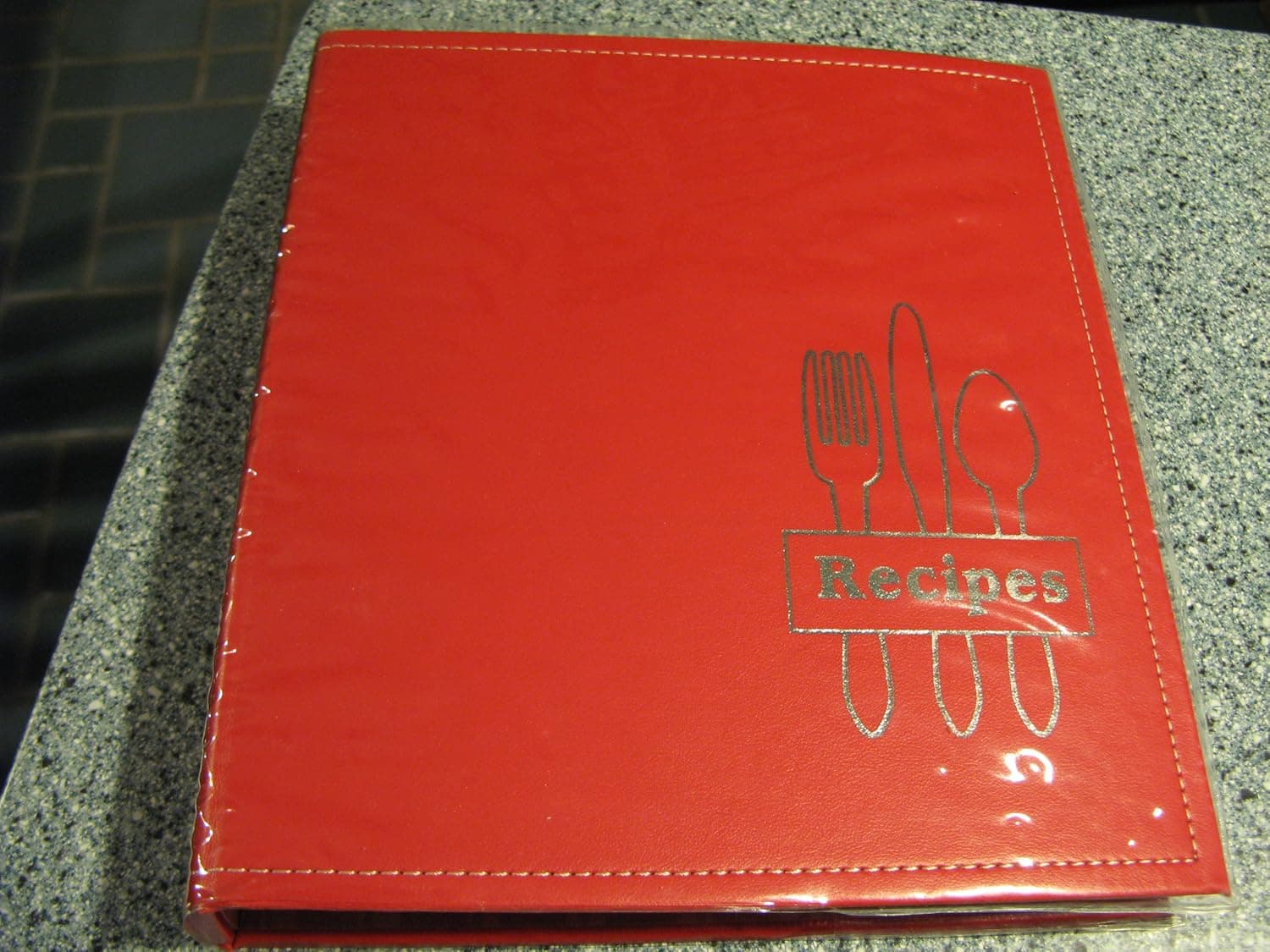 C.R. Gibson Pocket Page Kitchen Recipe Binder Cookbook Scrapbook / Album For Recipe Cards (Red)