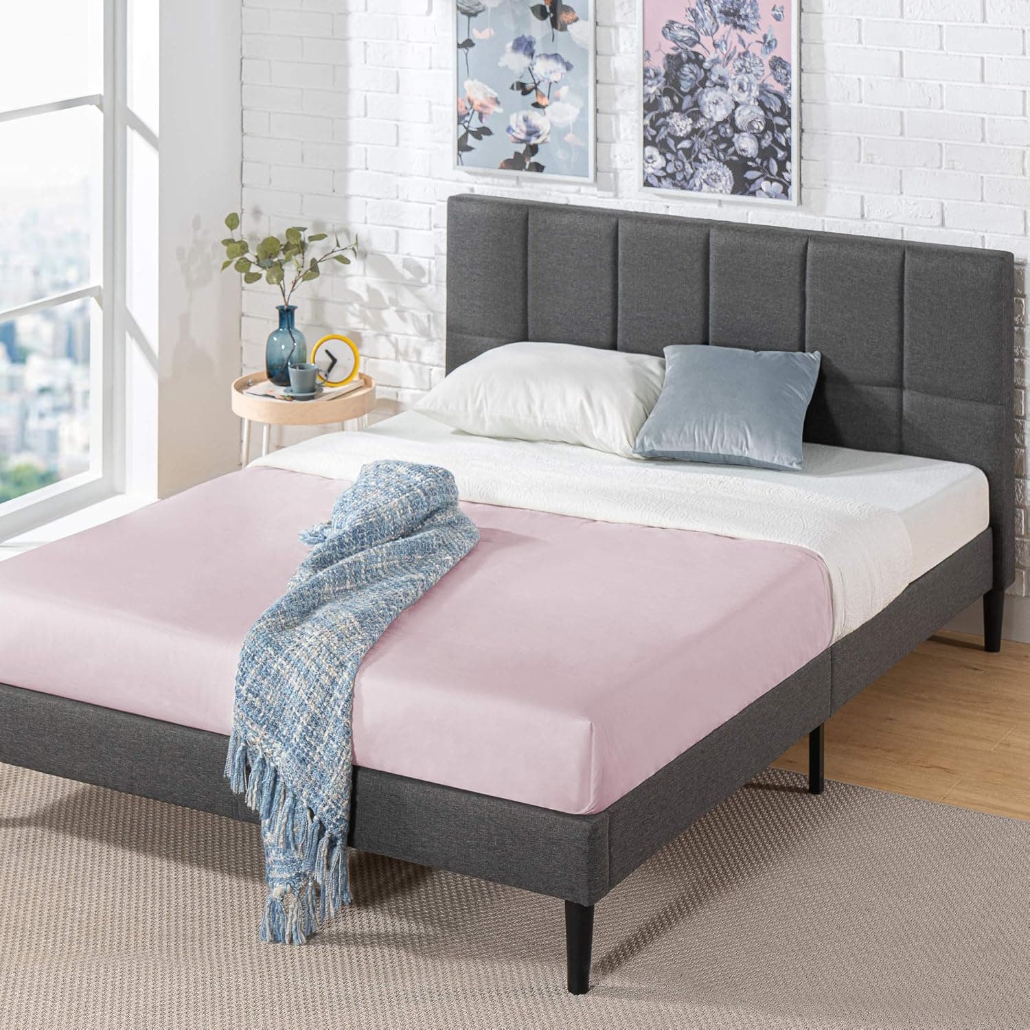 ZINUS Lottie Upholstered Platform Bed Frame with Short Headboard / Mattress Foundation / Wood Slat Support / No Box Spring Needed / Easy Assembly, Grey, King
