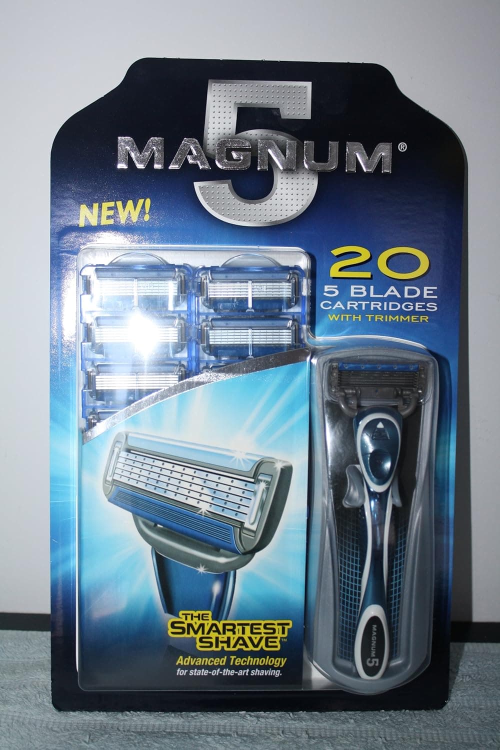 Magnum 5 Blade Razor With Trimmer with 20 Replacement Cartridges