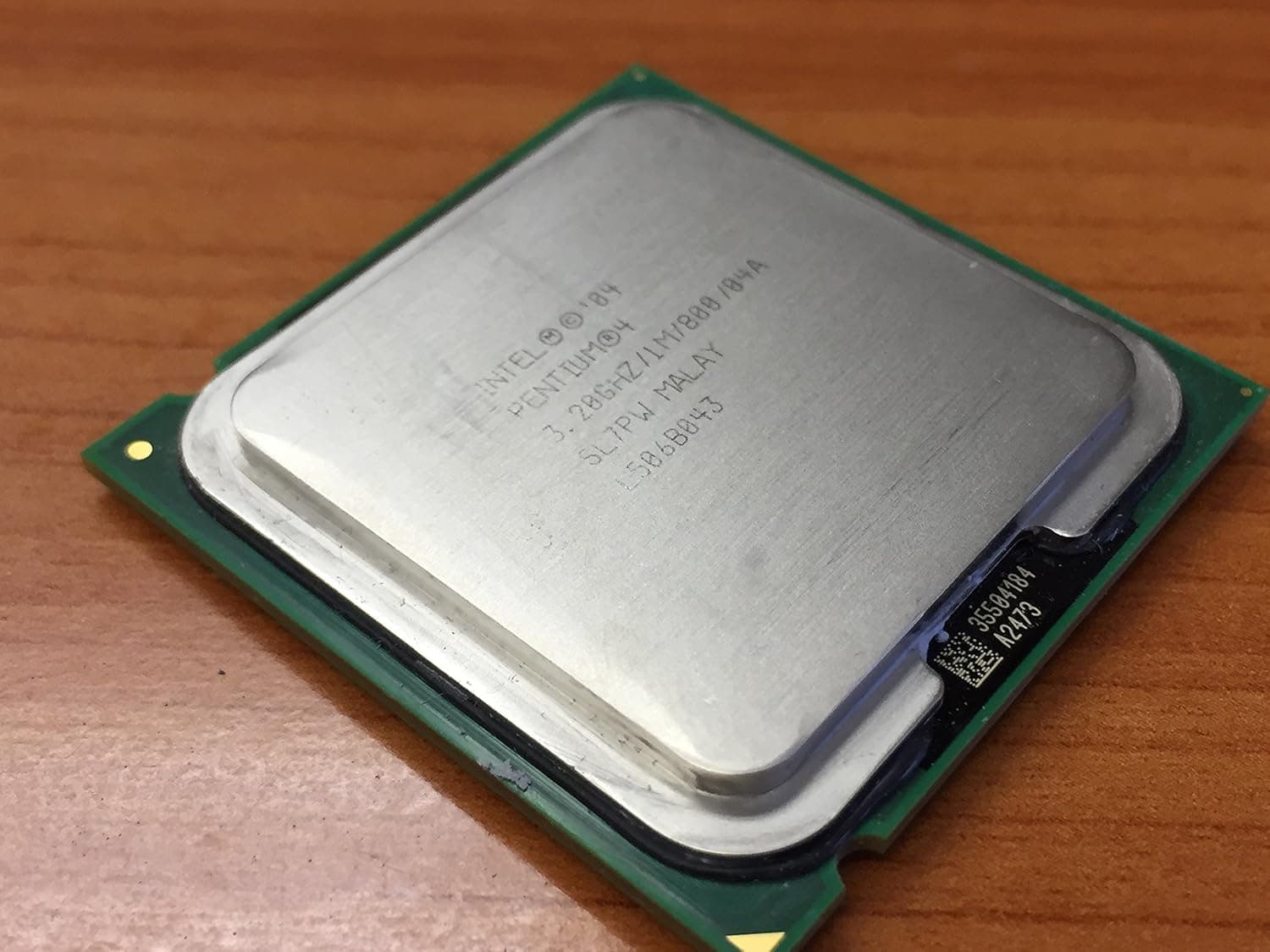 Intel Pentium 4 Processor 540J (1M Cache, 3.20 GHz, 800 MHz FSB) LGA775 SL7PW