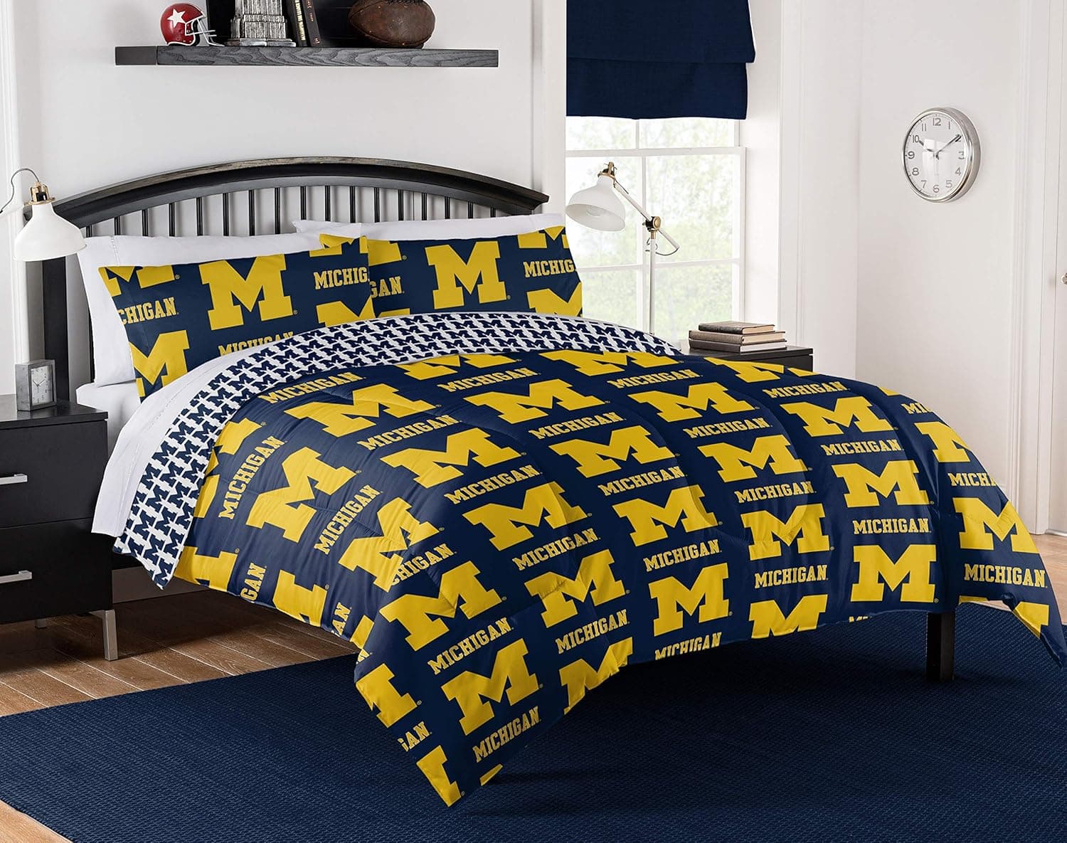 Northwest NCAA Michigan Wolverines Queen Bed in Bag Set #990246736