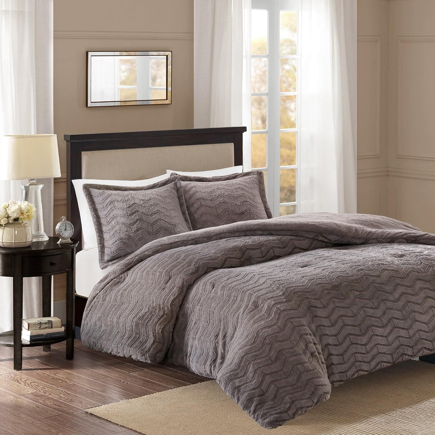 Madison Park Sloan Plush Down Alternative Brushed Chevron Pattern Mini Set-Including Comforter and Shams, Full/Queen, Grey