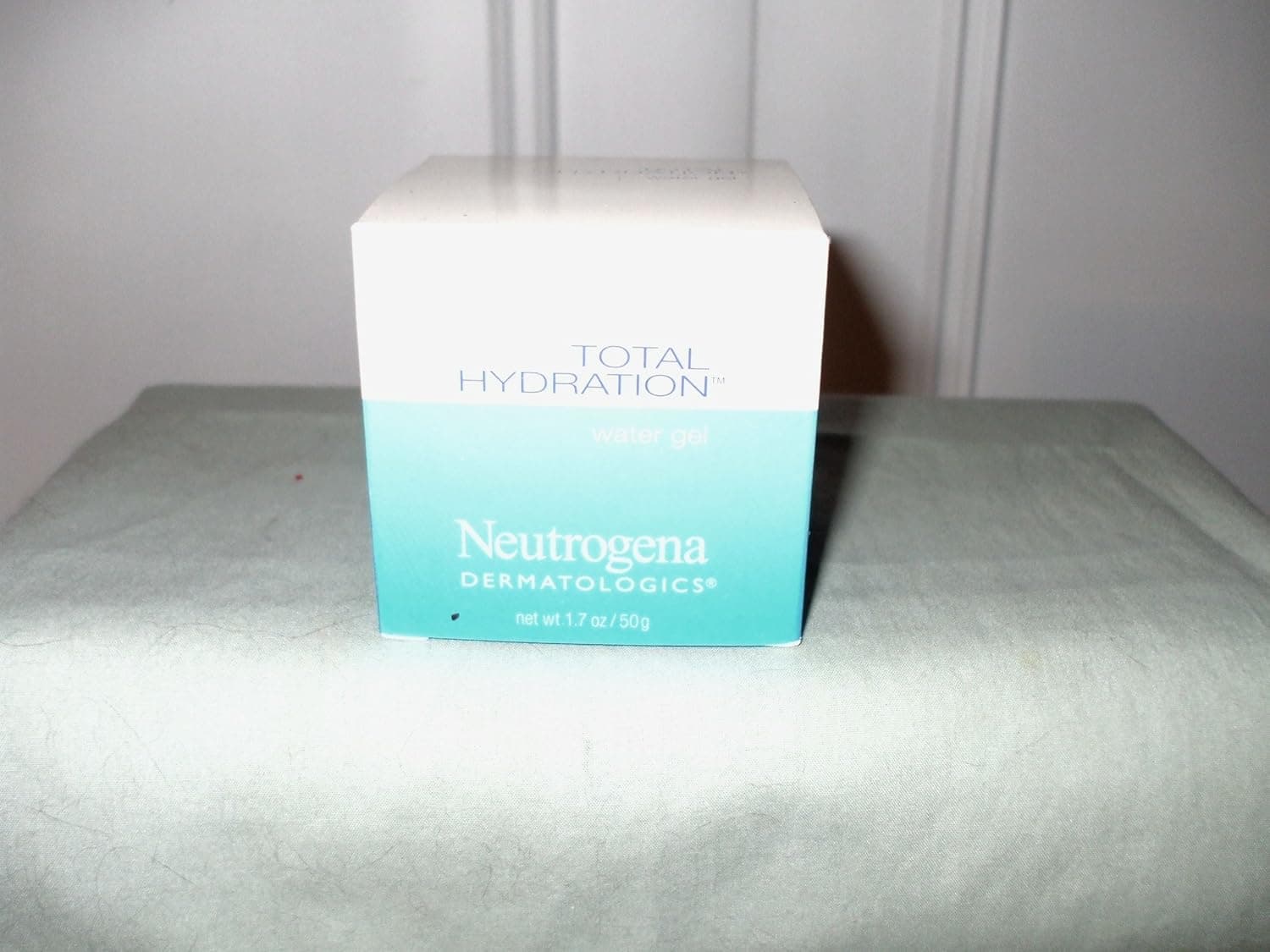 Neutrogena Dermatologics Total Hydration Water Gel